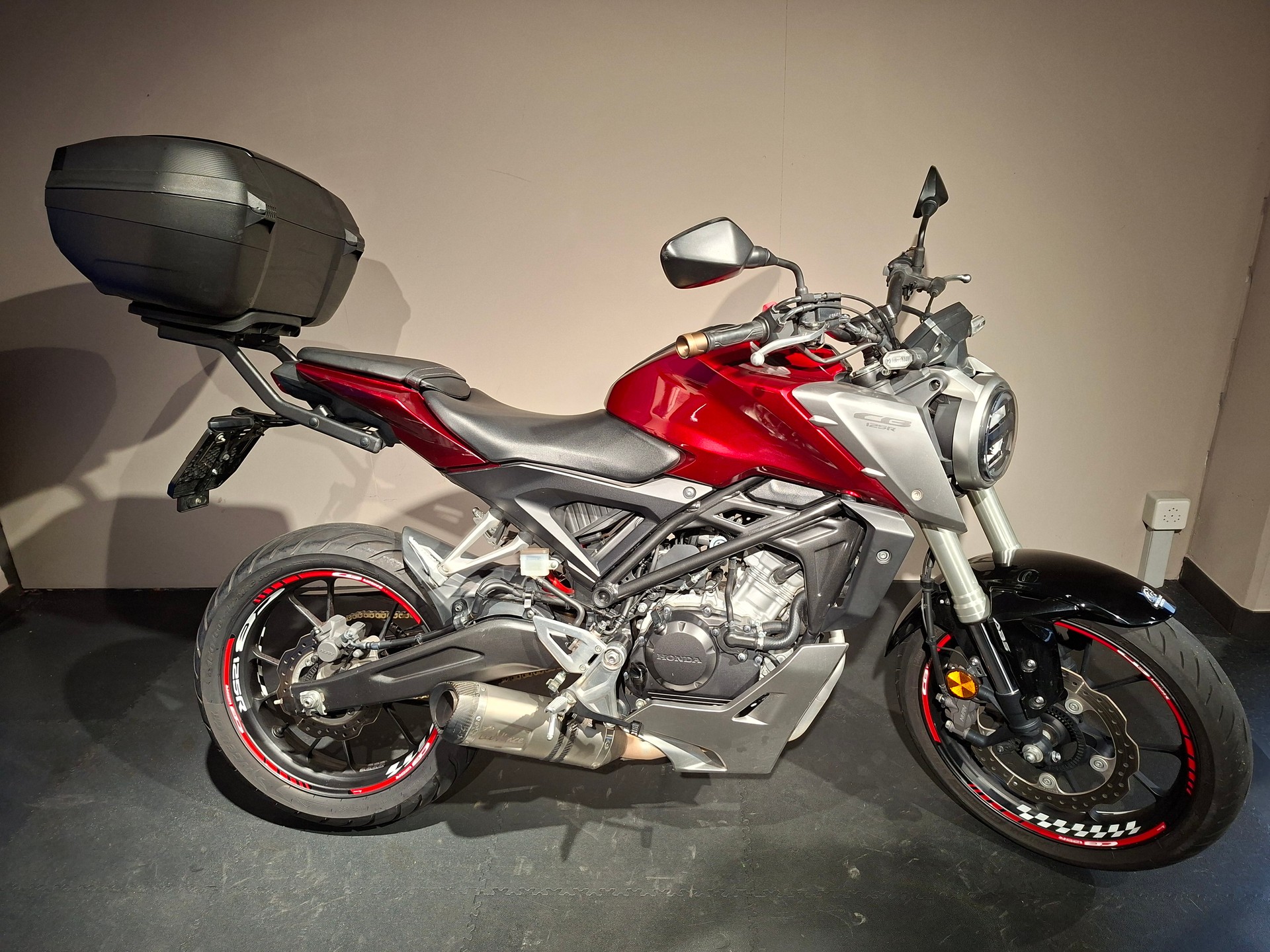 HONDA CB 125 R-image-0