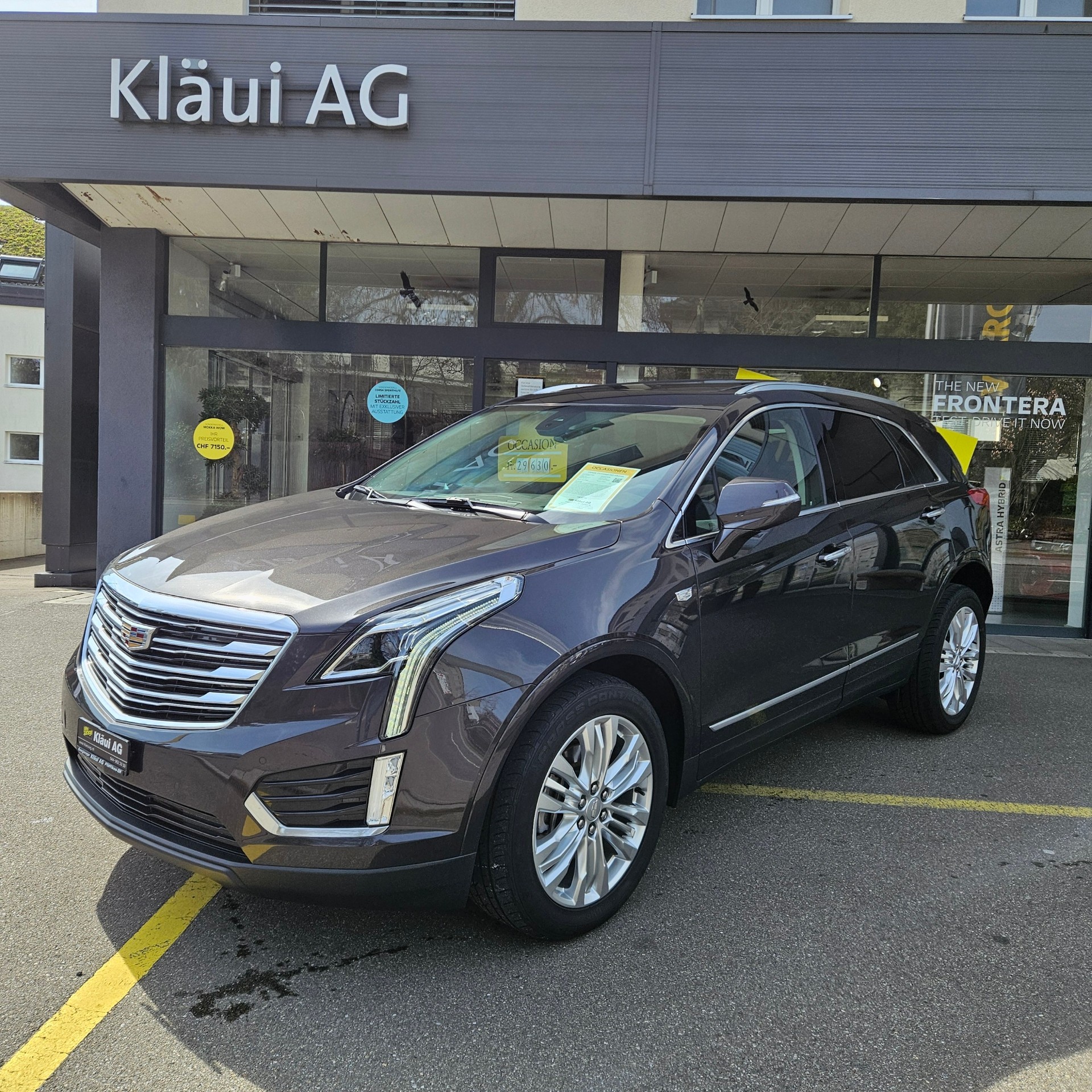 CADILLAC XT5 3.6 AWD Premium-showroom-element-3