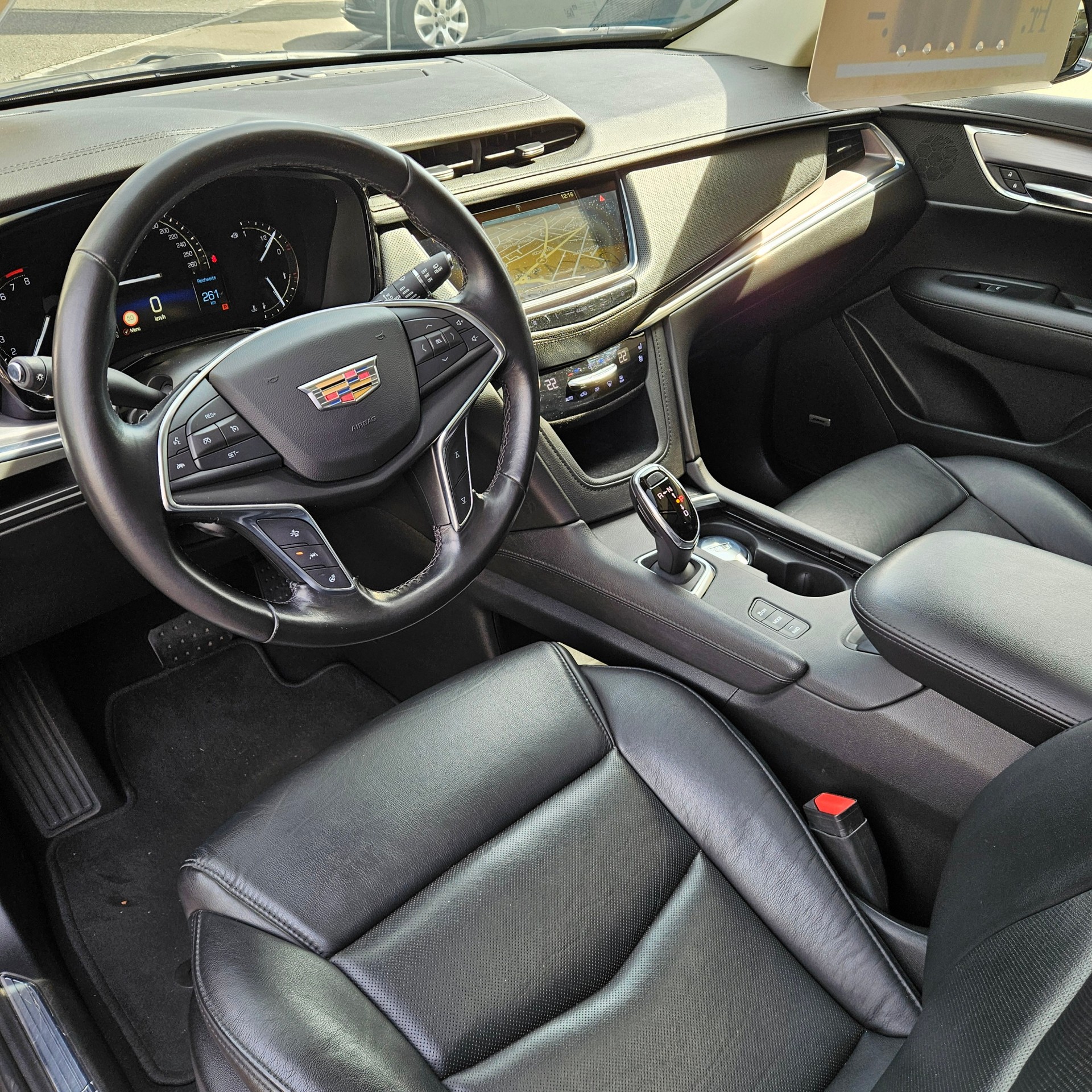 CADILLAC XT5 3.6 AWD Premium-image-13
