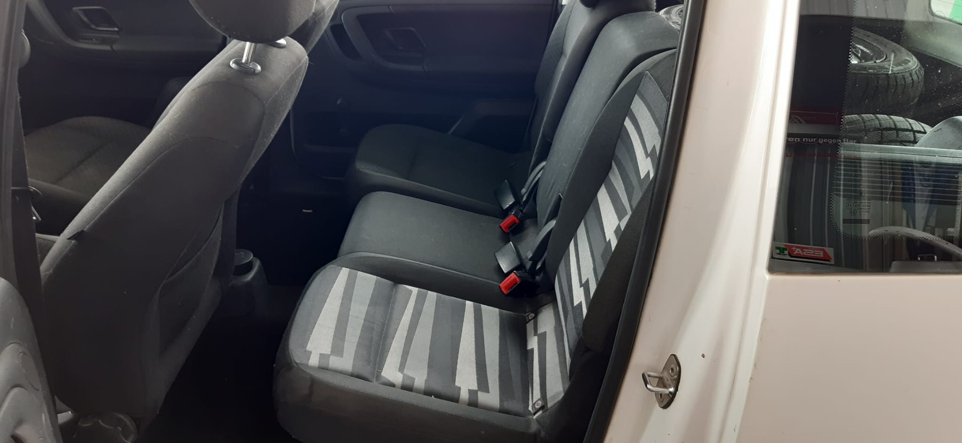 SKODA Roomster 1.2 TSI Style-image-14