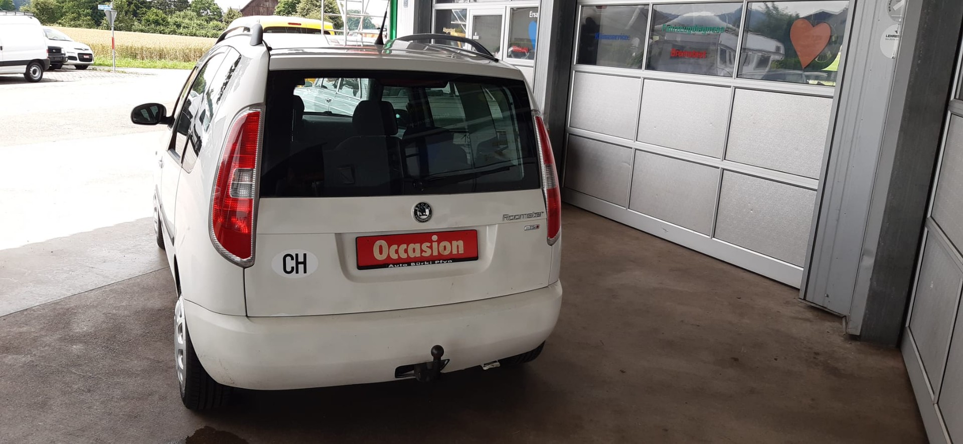 SKODA Roomster 1.2 TSI Style-image-3