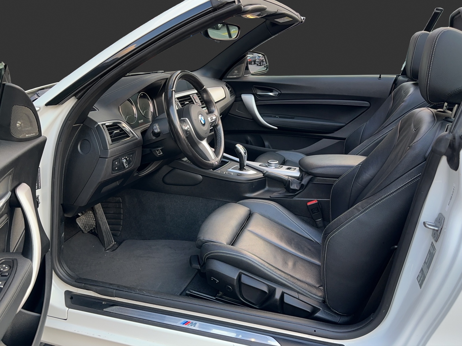 BMW 220i Steptronic M Sport-image-6