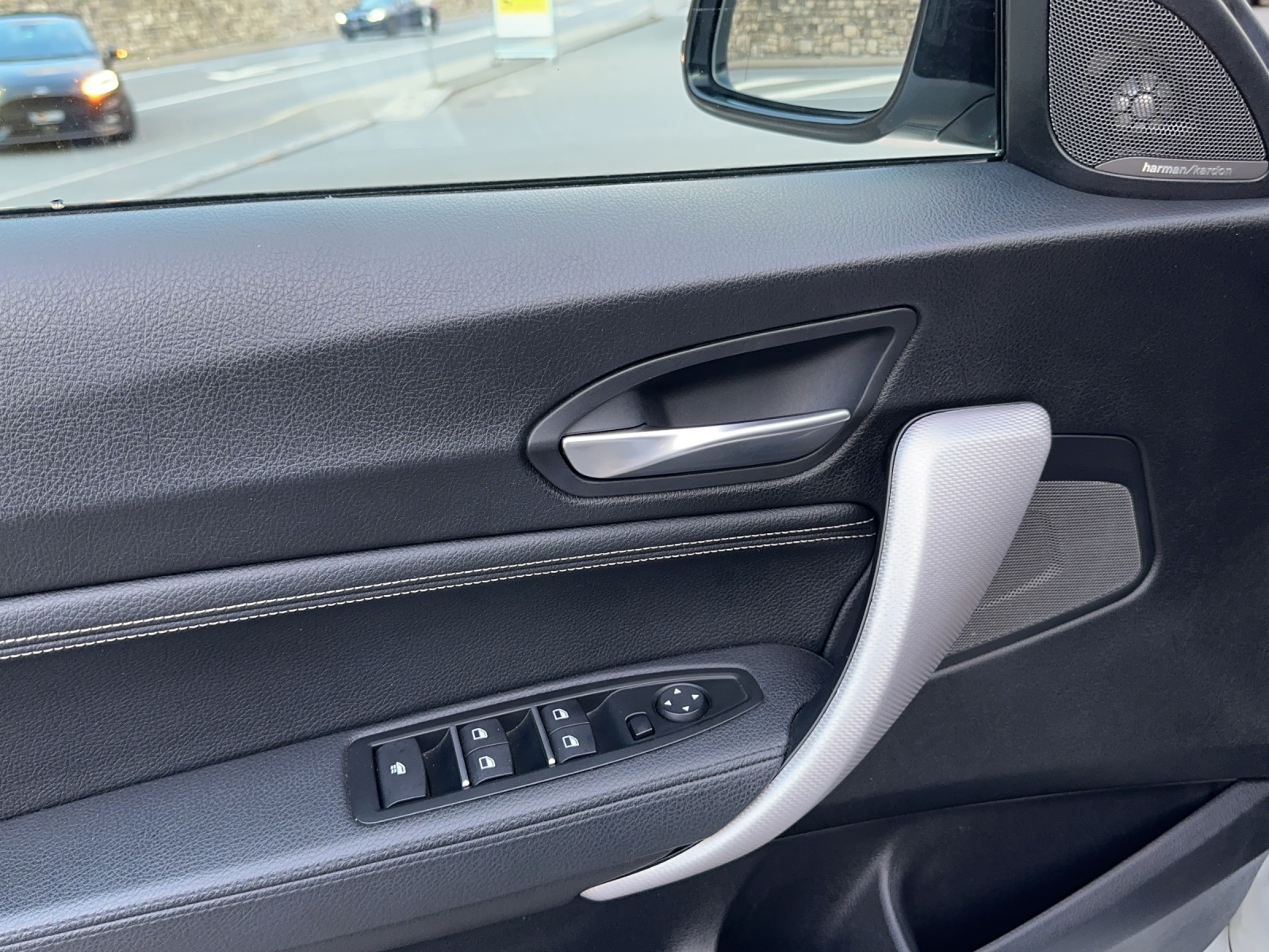 BMW 220i Steptronic M Sport-image-14