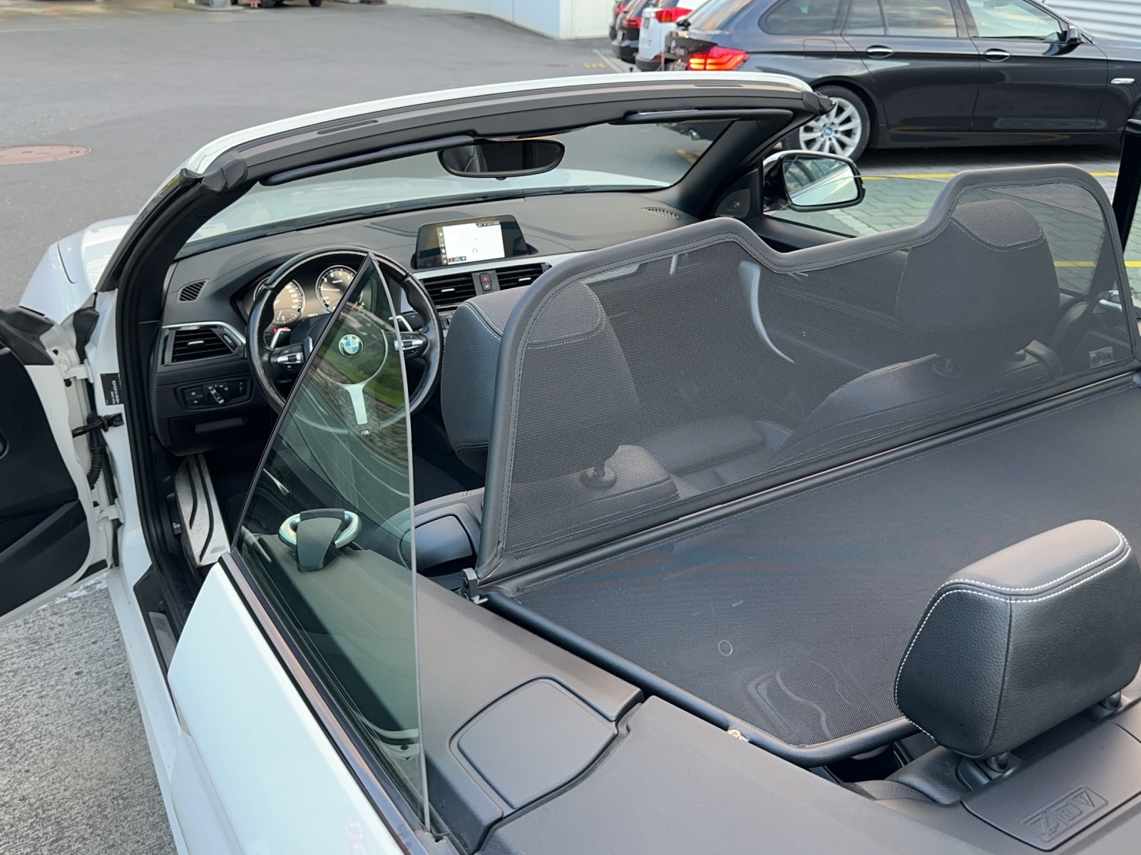 BMW 220i Steptronic M Sport-image-15