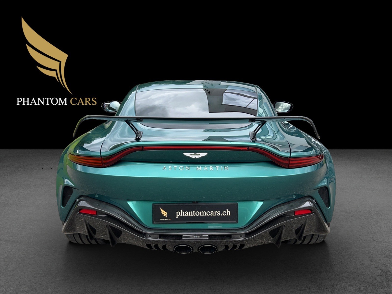 ASTON MARTIN V12 Vantage No 3 of 333-image-6
