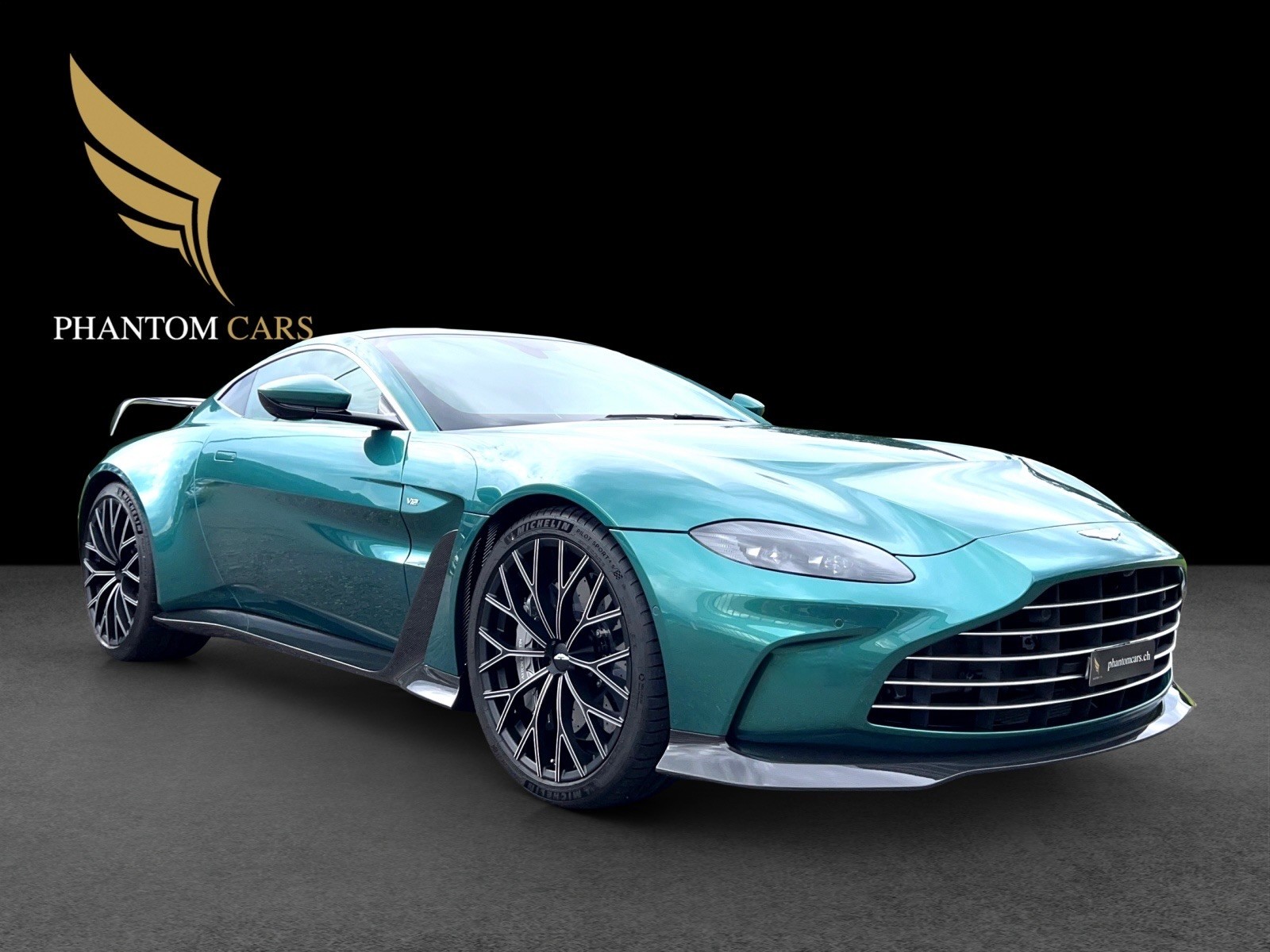 ASTON MARTIN V12 Vantage No 3 of 333-showroom-element-1