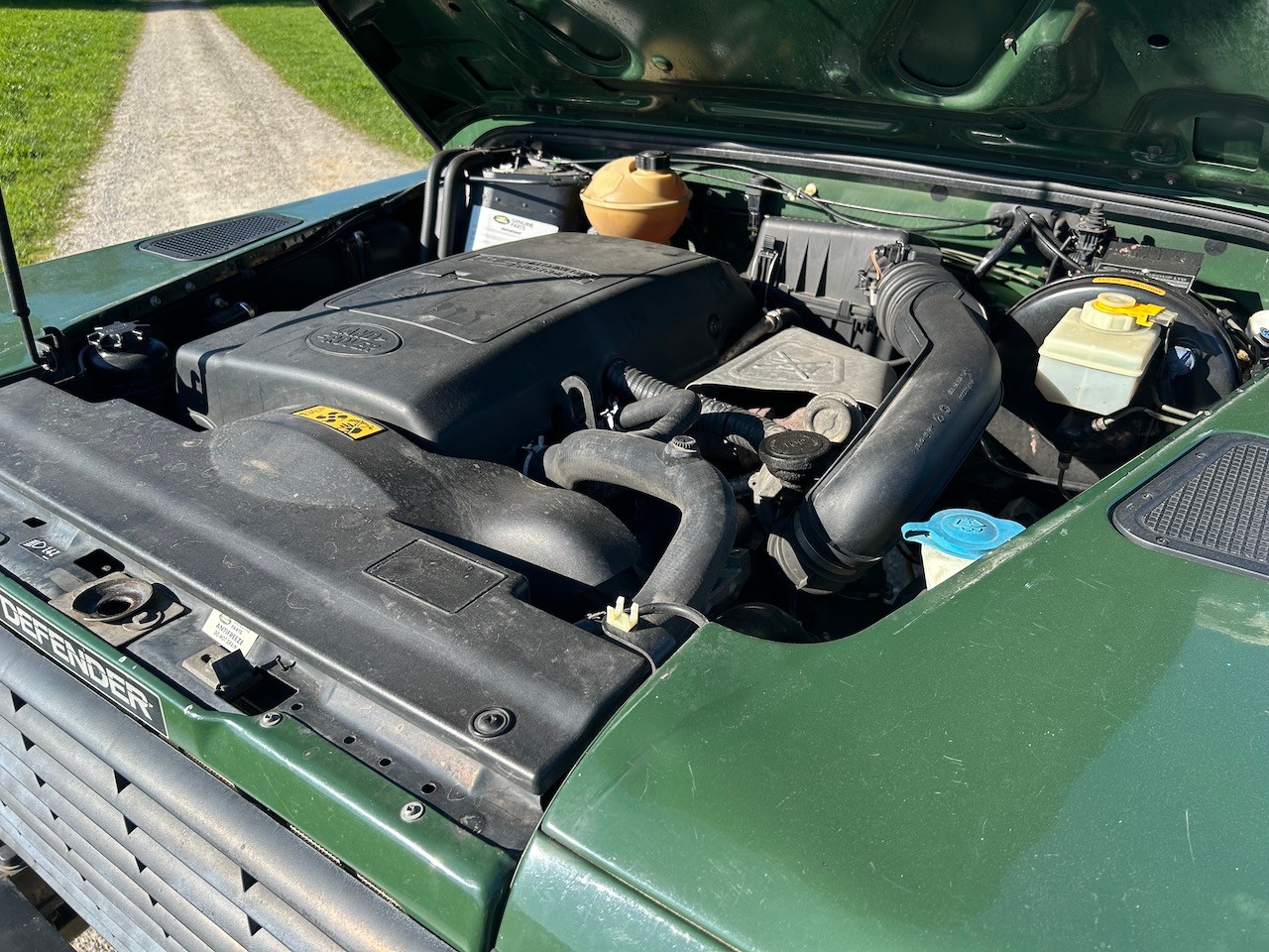 LAND ROVER Defender 90 SW 2.5 Td5-image-10