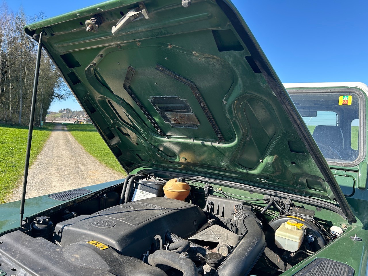LAND ROVER Defender 90 SW 2.5 Td5-image-11