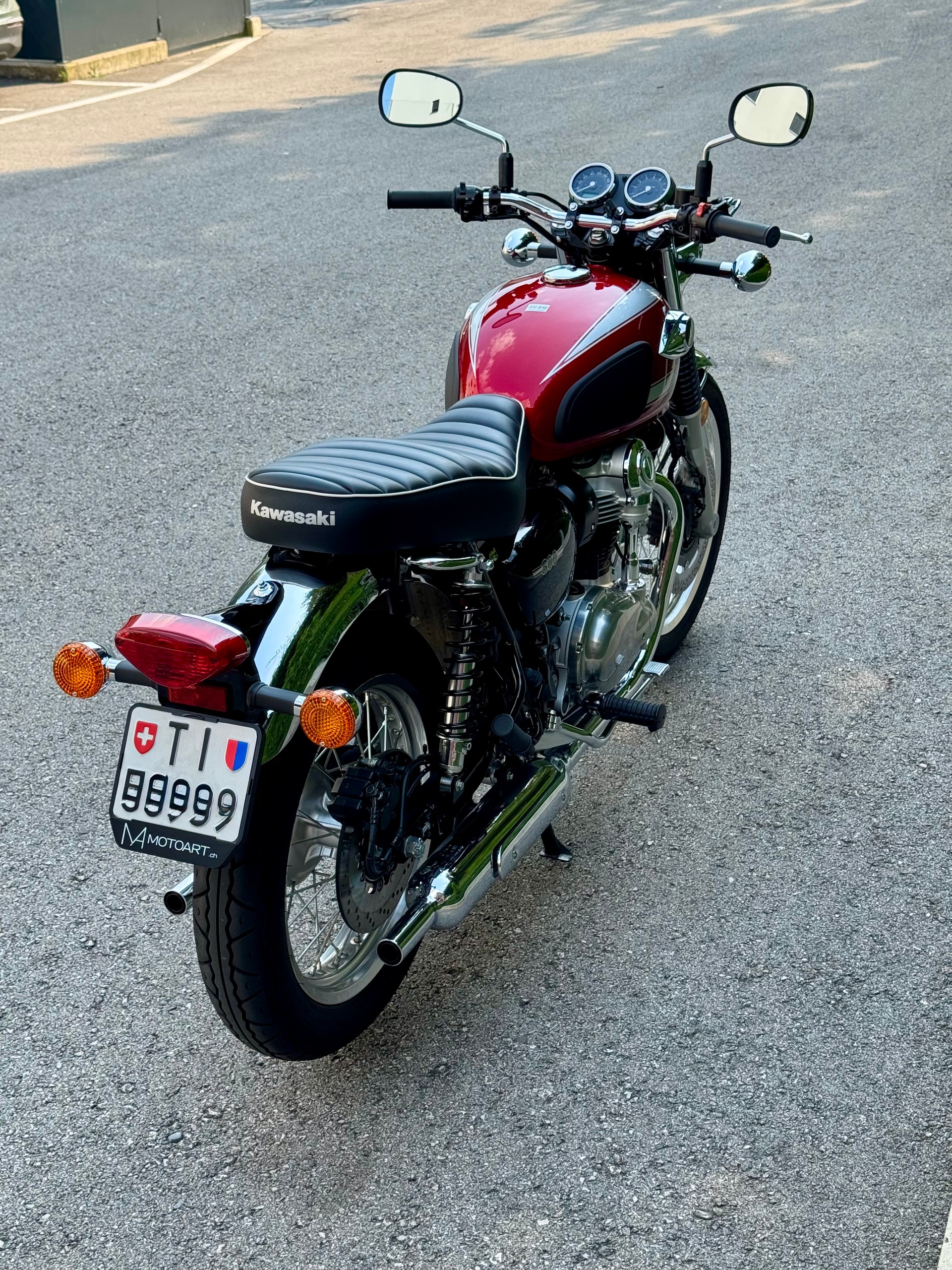 KAWASAKI W 800-image-1