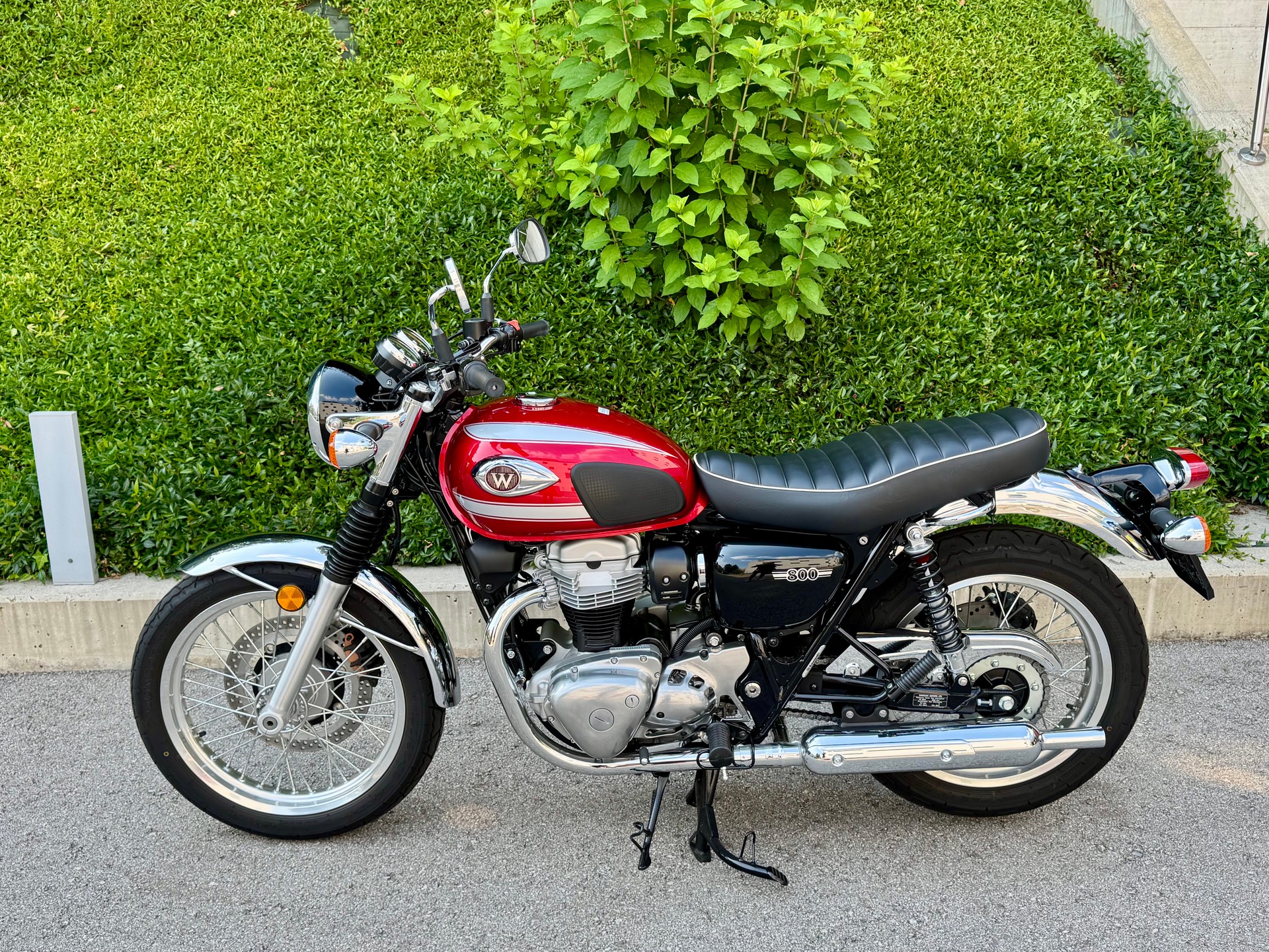 KAWASAKI W 800