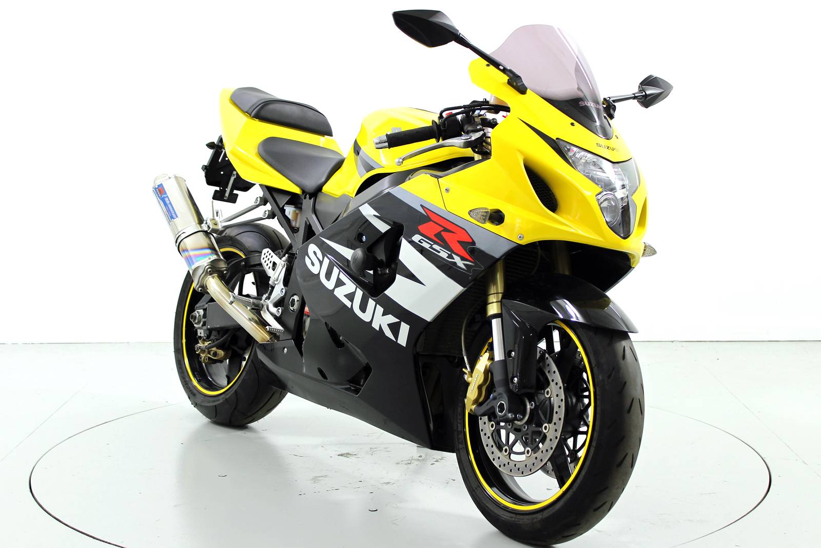 SUZUKI GSX-R 750-image-1