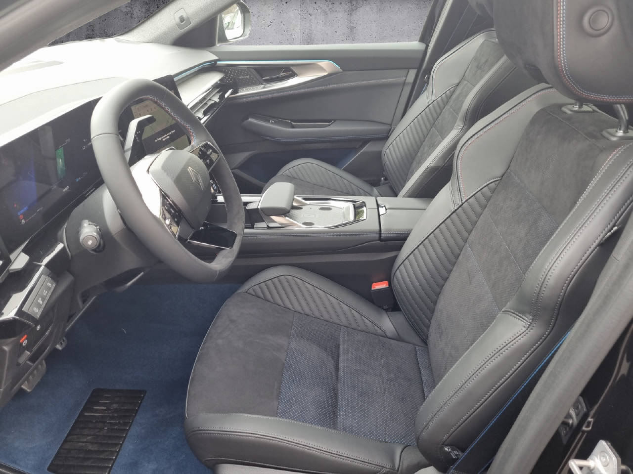RENAULT Rafale 1.2 E-Tech Plug-in Atelier Alpine-image-4