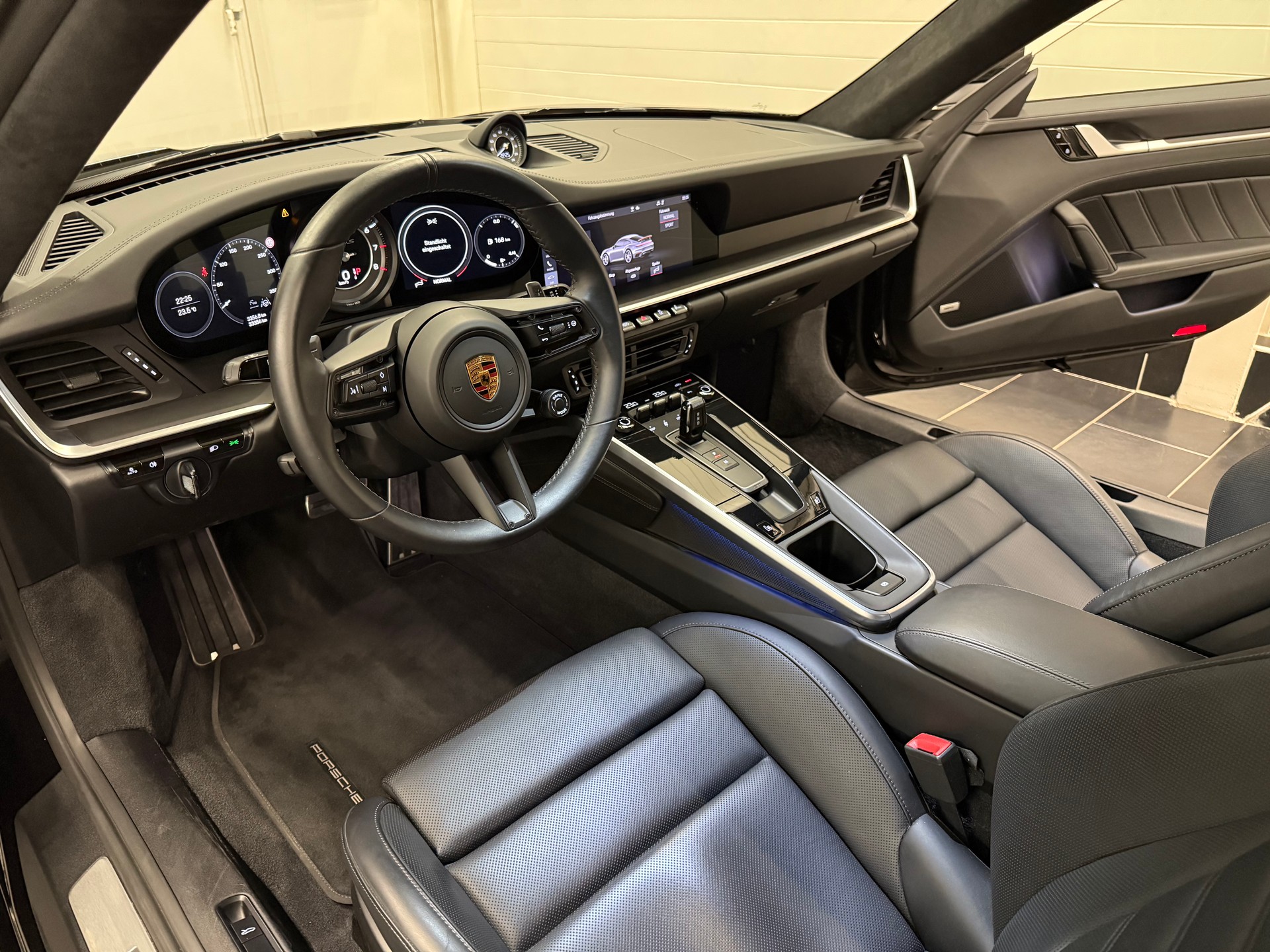 PORSCHE 911 Turbo S PDK-image-10
