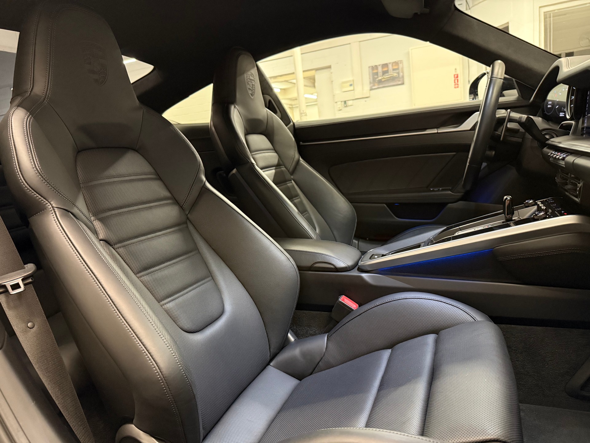 PORSCHE 911 Turbo S PDK-image-9