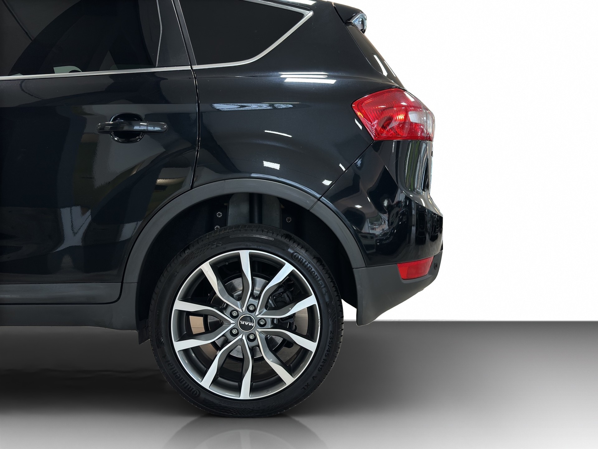 FORD Kuga 2.0 TDCi Carving 4WD PowerShift-image-14
