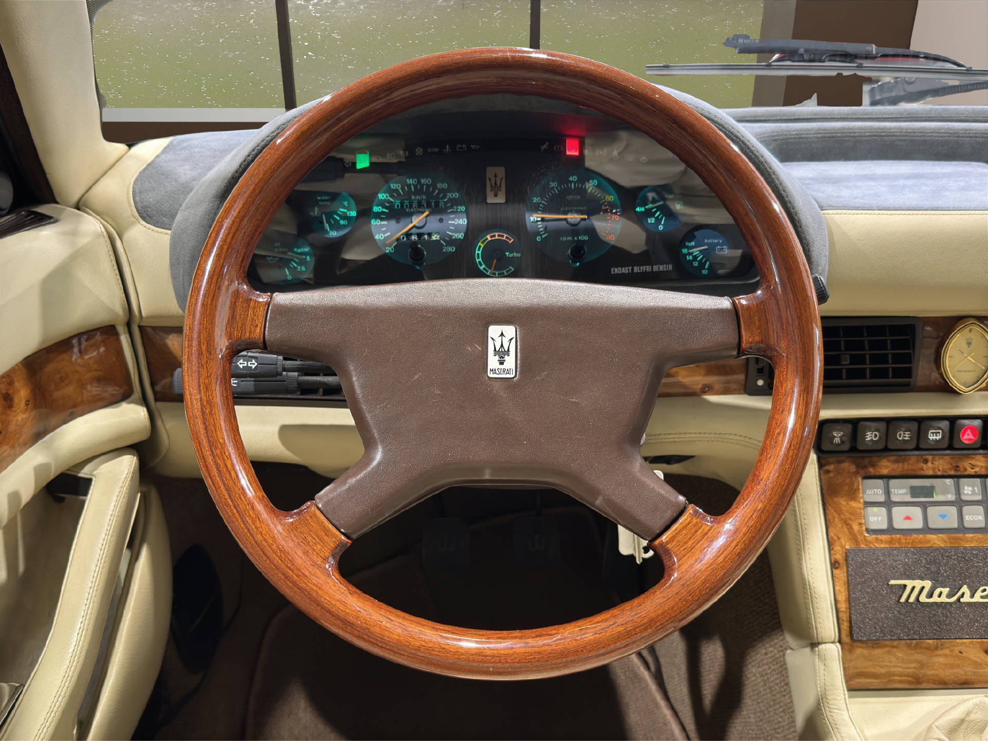 MASERATI Biturbo 222 E-image-9