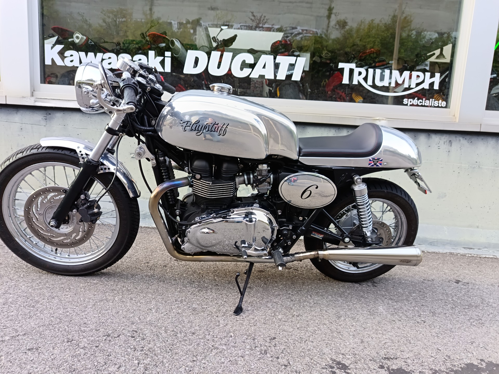 TRIUMPH Bonneville 900 i T 100-image-1
