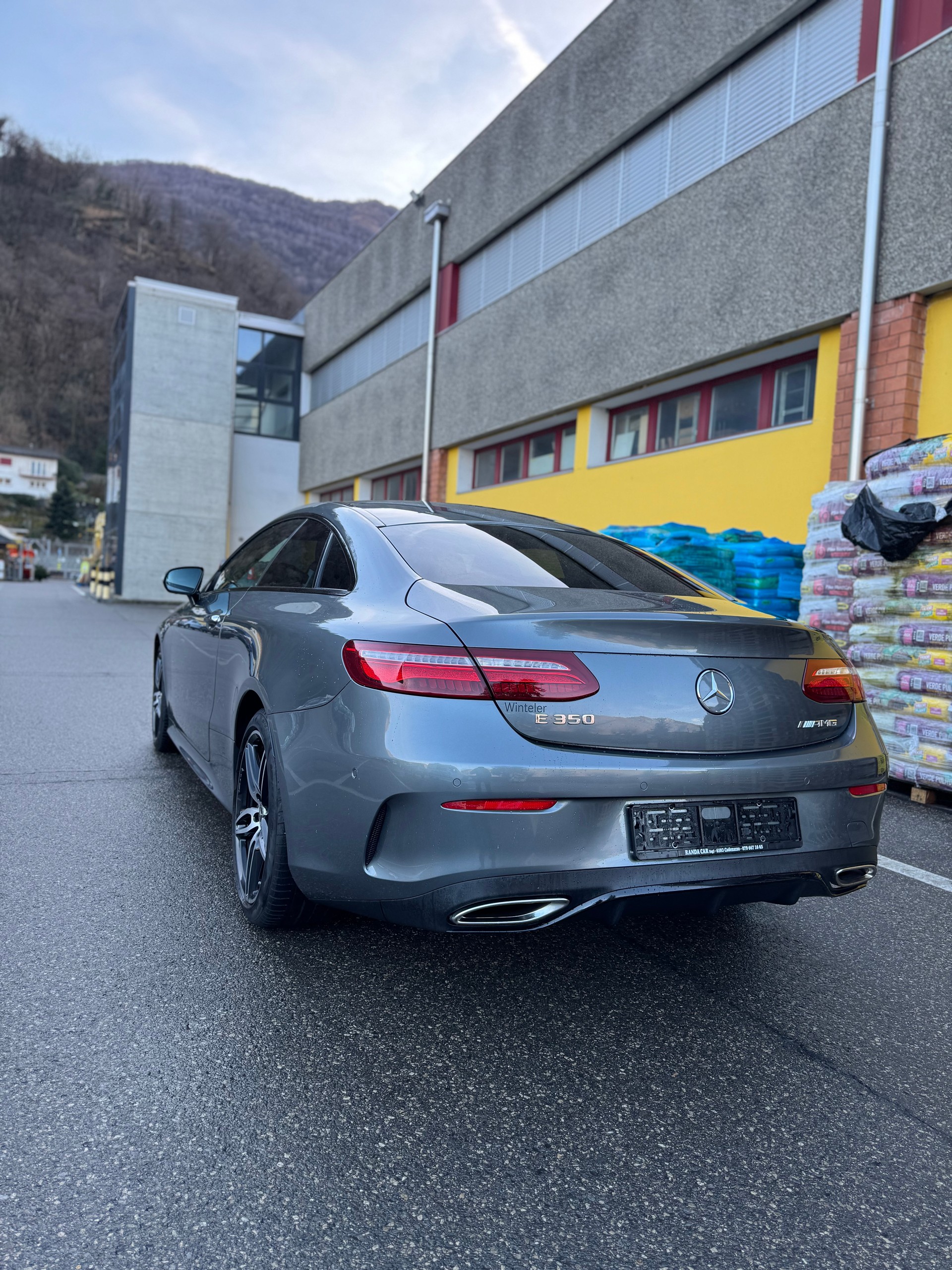 MERCEDES-BENZ E 350 Coupé AMG Line 9G-Tronic-image-3