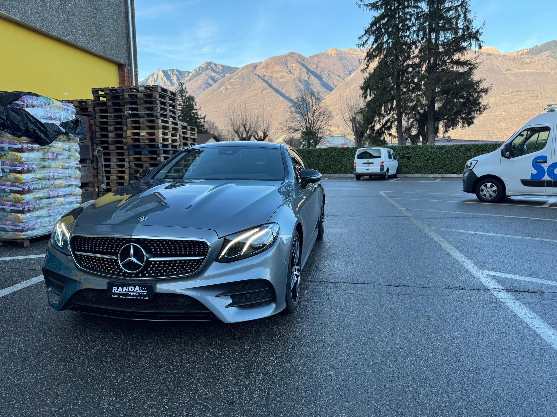 MERCEDES-BENZ E 350 Coupé AMG Line 9G-Tronic-image-1