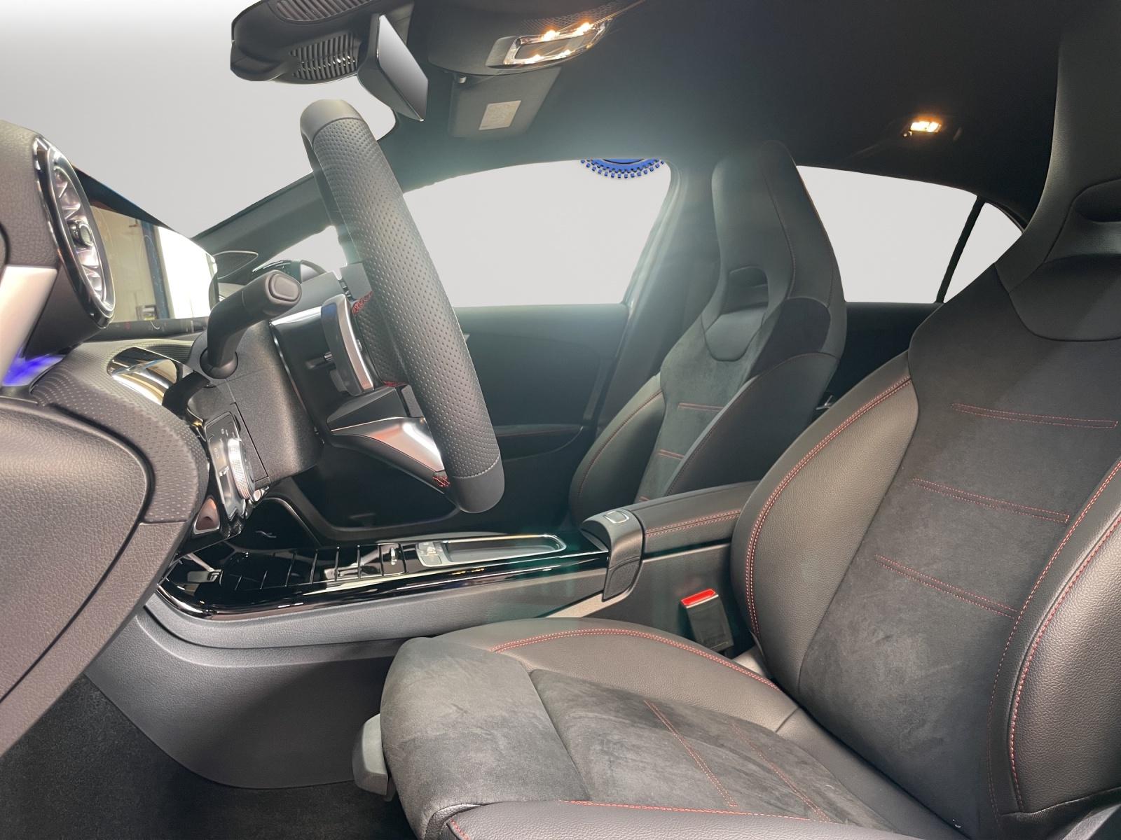 MERCEDES-BENZ A 250 e EQ Star AMG Line-showroom-element-3