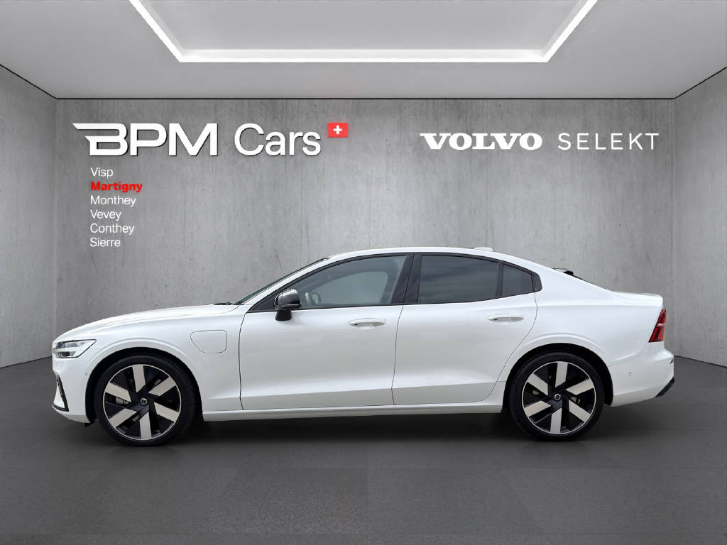 VOLVO S60 2.0 T8 TE Ultimate Dark eAWD-image-17