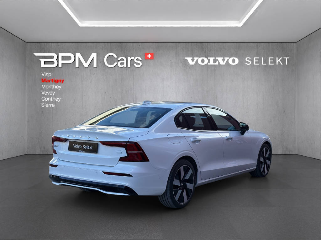 VOLVO S60 2.0 T8 TE Ultimate Dark eAWD-showroom-element-3