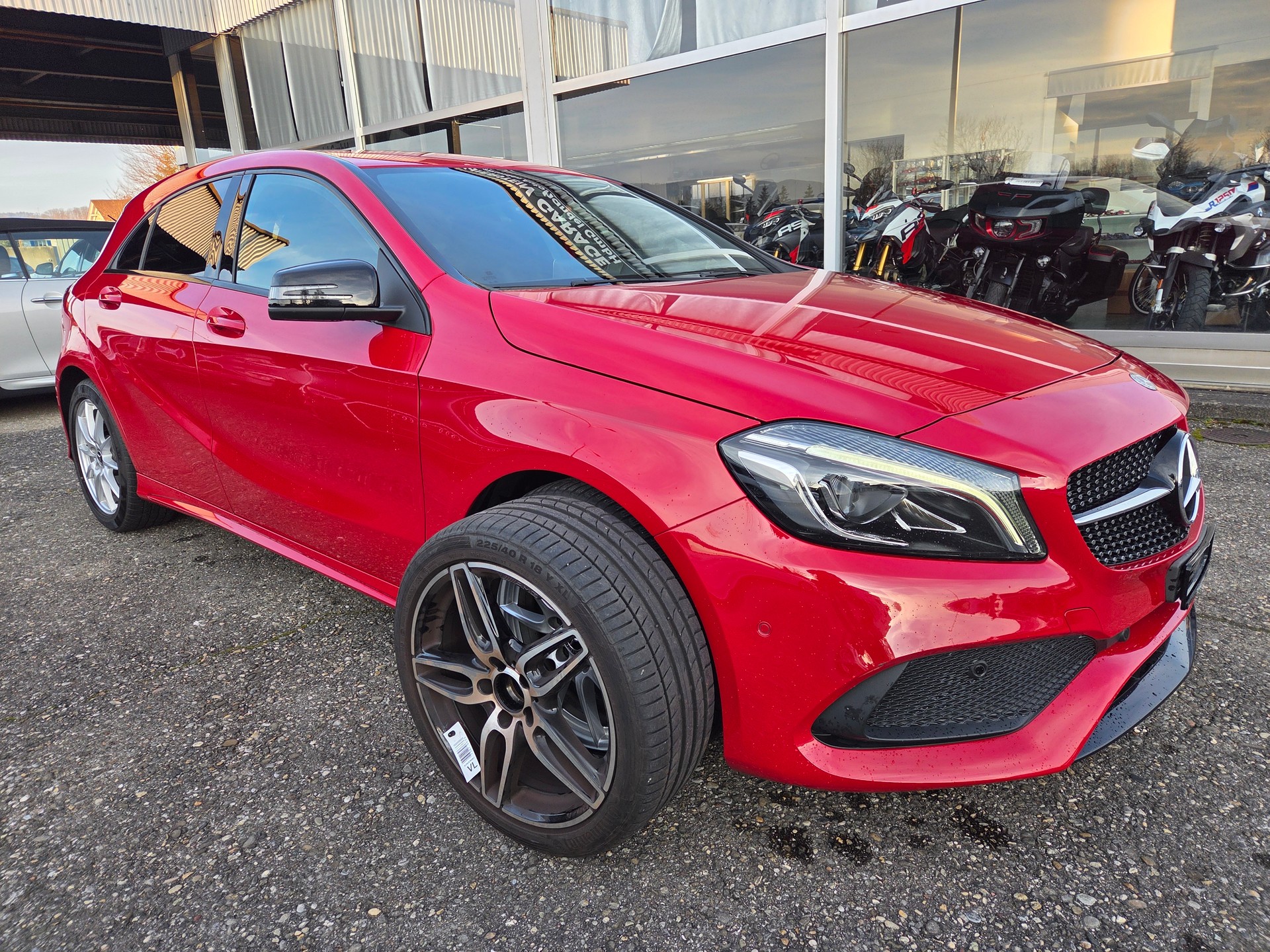 MERCEDES-BENZ A 250 Active Star 4Matic 7G-DCT-image-0