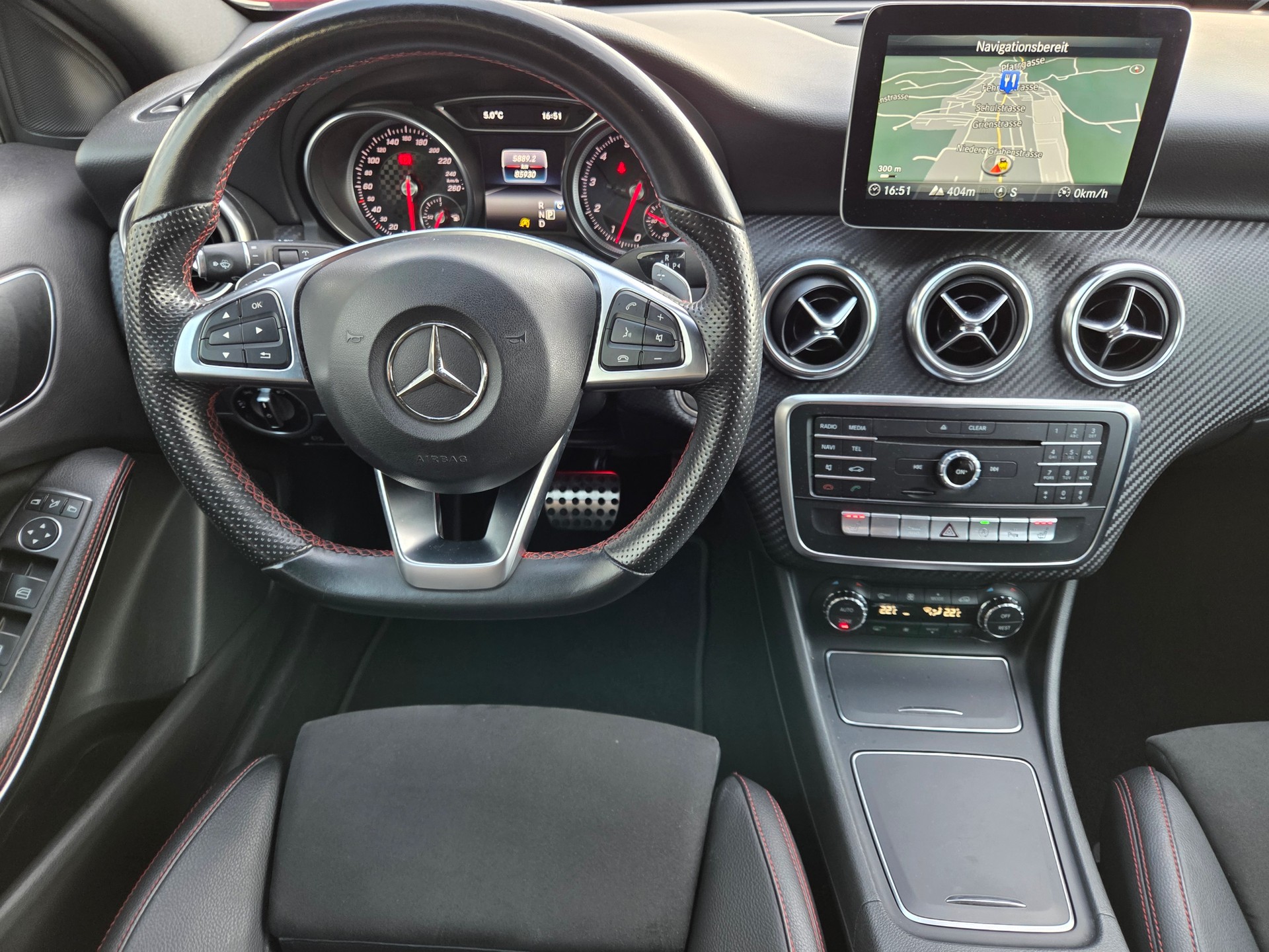 MERCEDES-BENZ A 250 Active Star 4Matic 7G-DCT-image-13