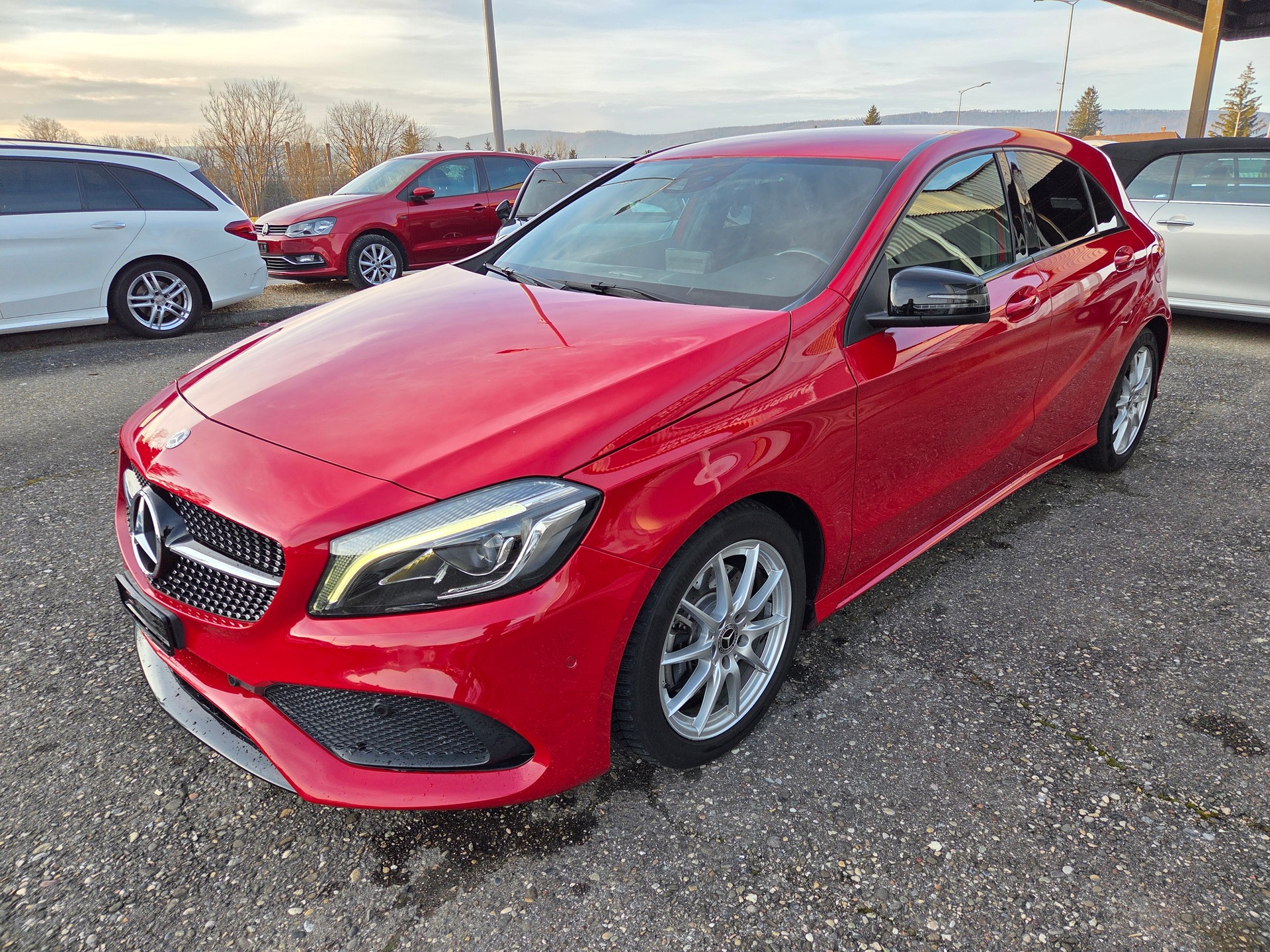 MERCEDES-BENZ A 250 Active Star 4Matic 7G-DCT-image-2