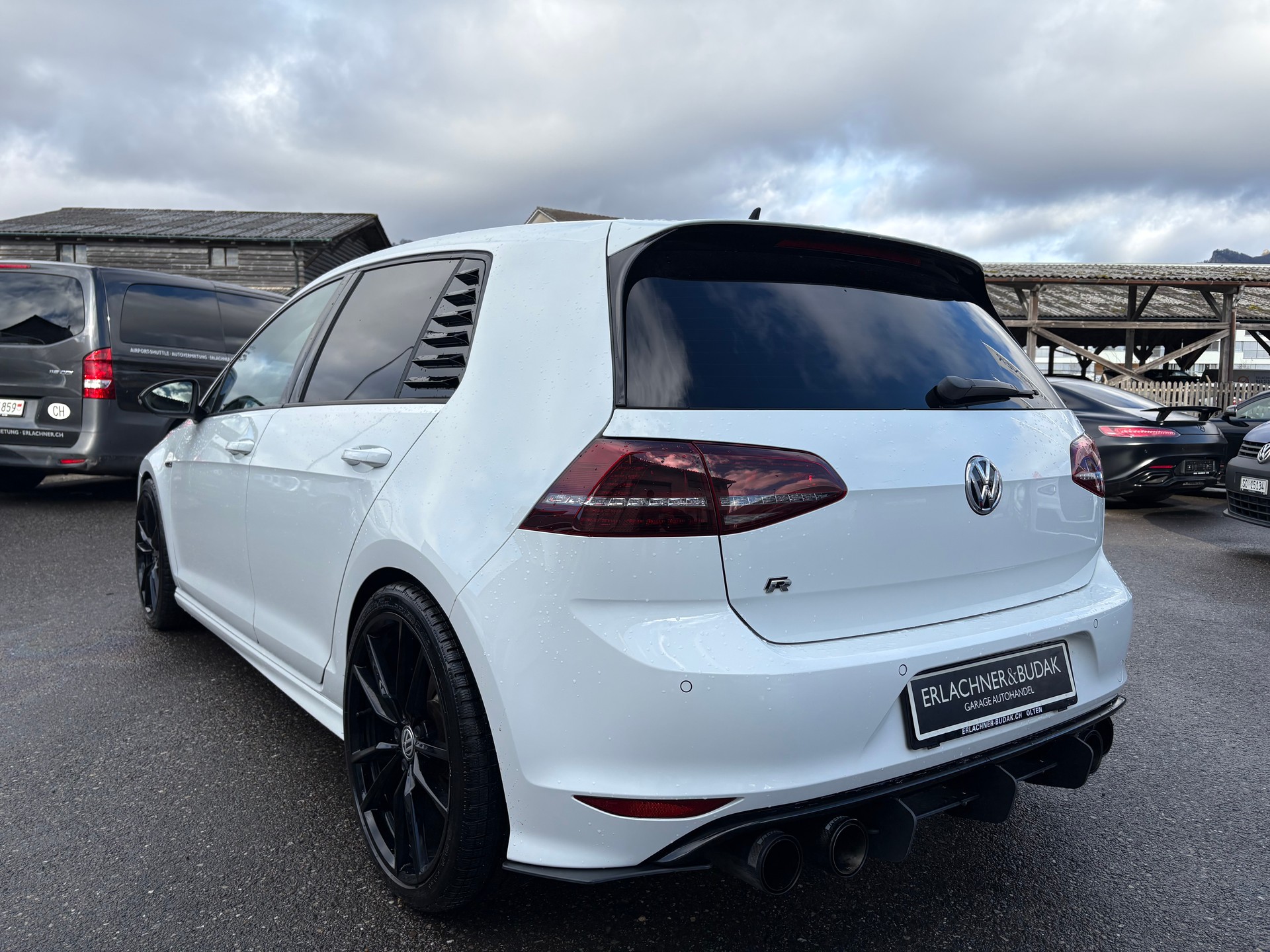 VW Golf 2.0 TSI R 4Motion DSG-showroom-element-3
