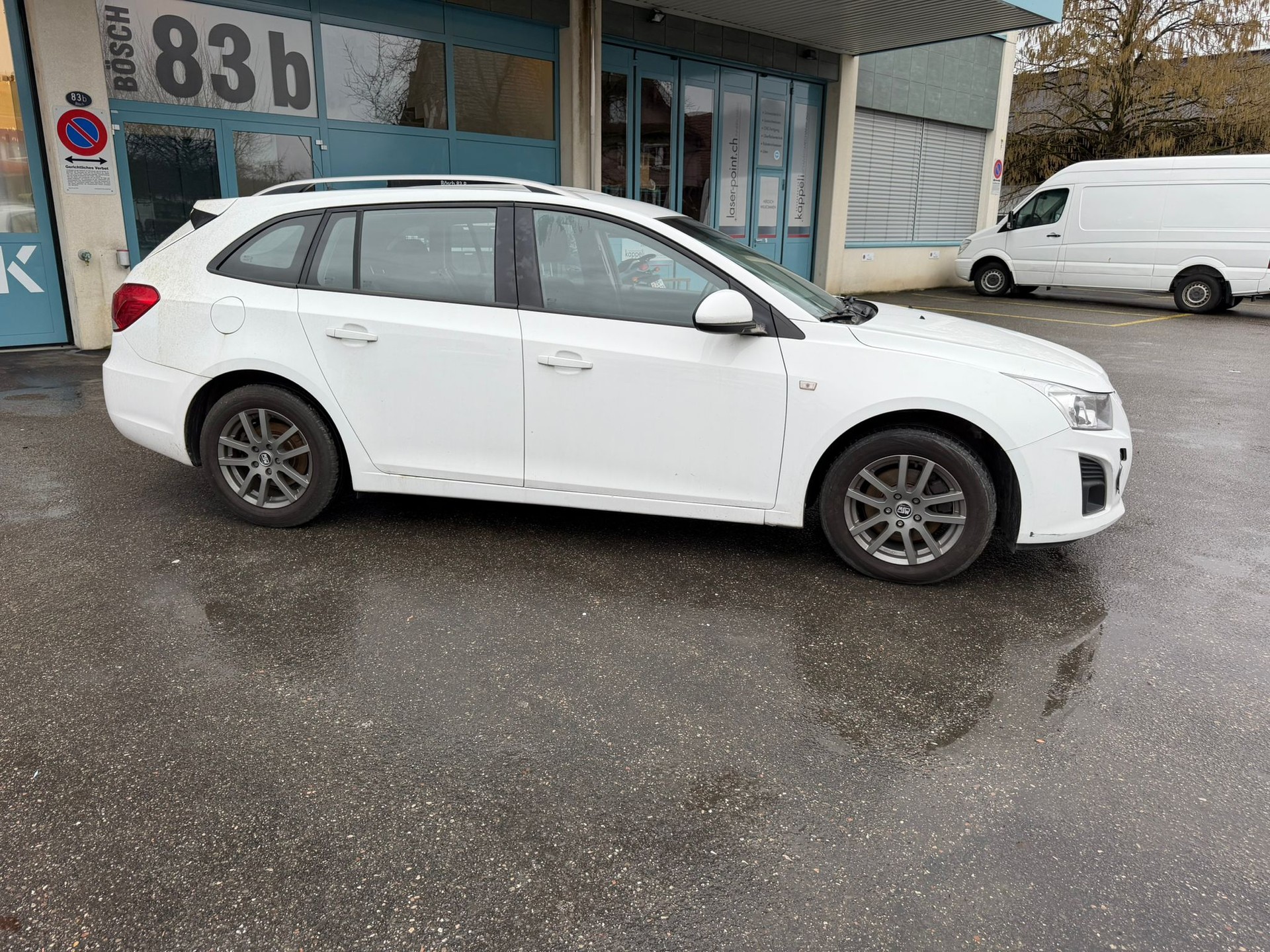 CHEVROLET Cruze Station Wagon 1.7 VCDi LT-image-4