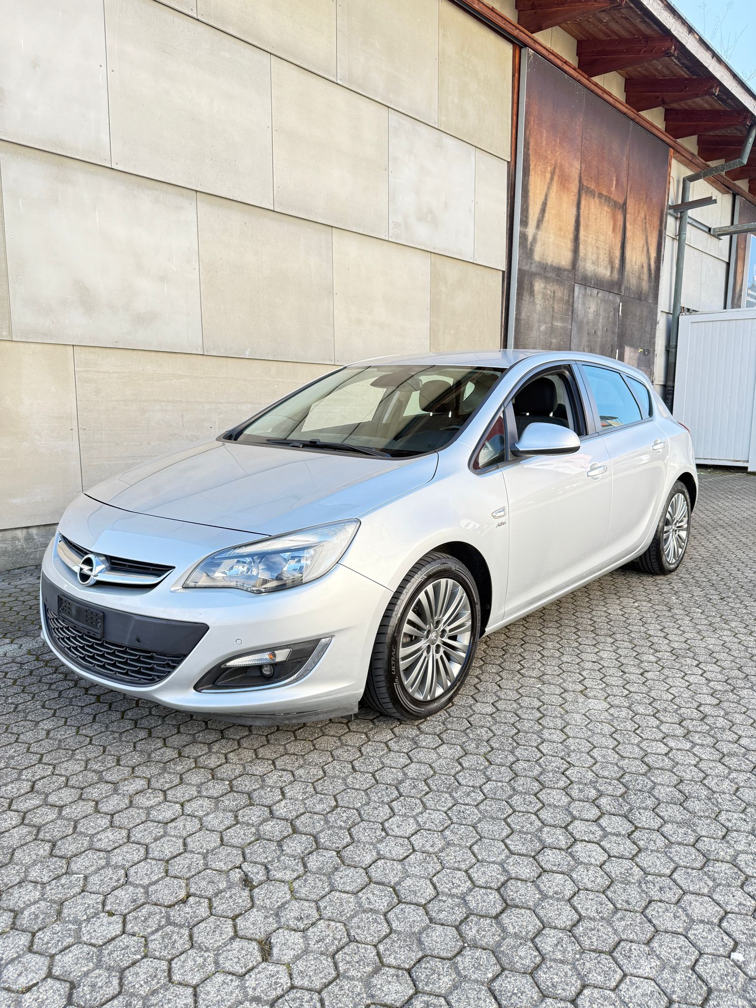 OPEL Astra 1.4i 16V Turbo Sport