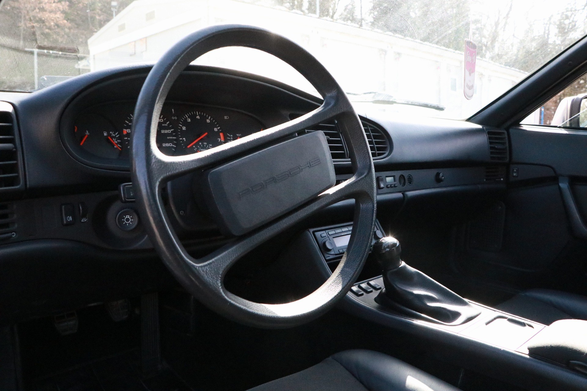 PORSCHE 944-image-5