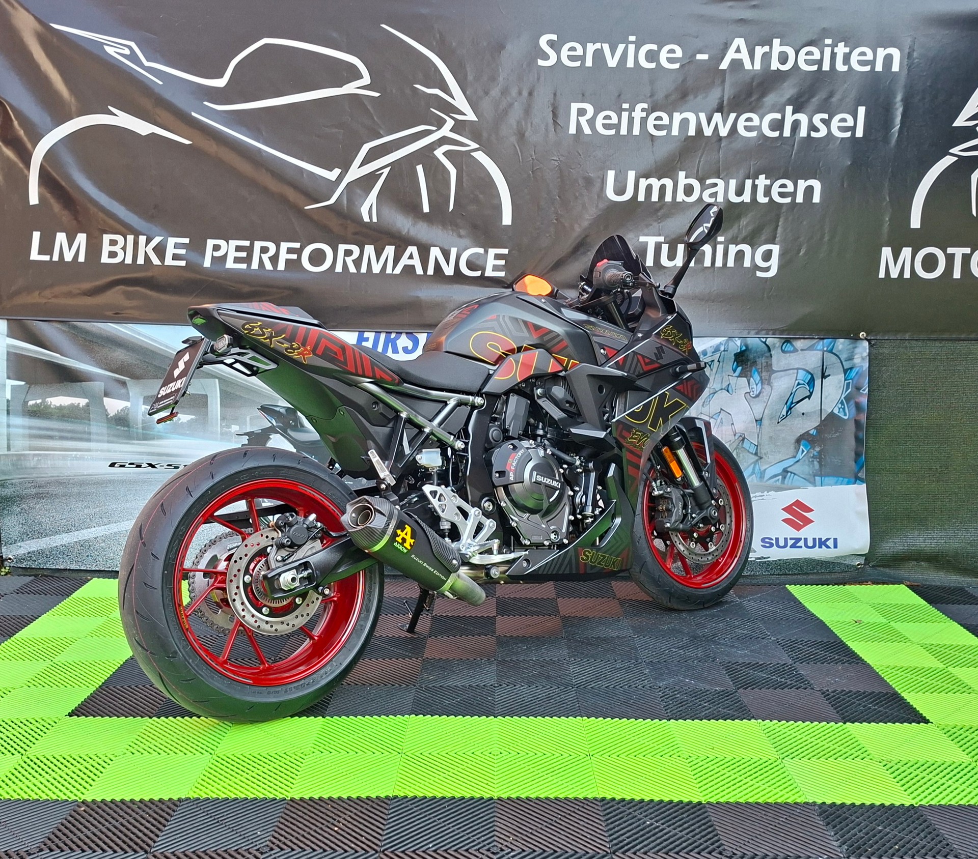 SUZUKI GSX 8 R EVO (35kW)-image-1