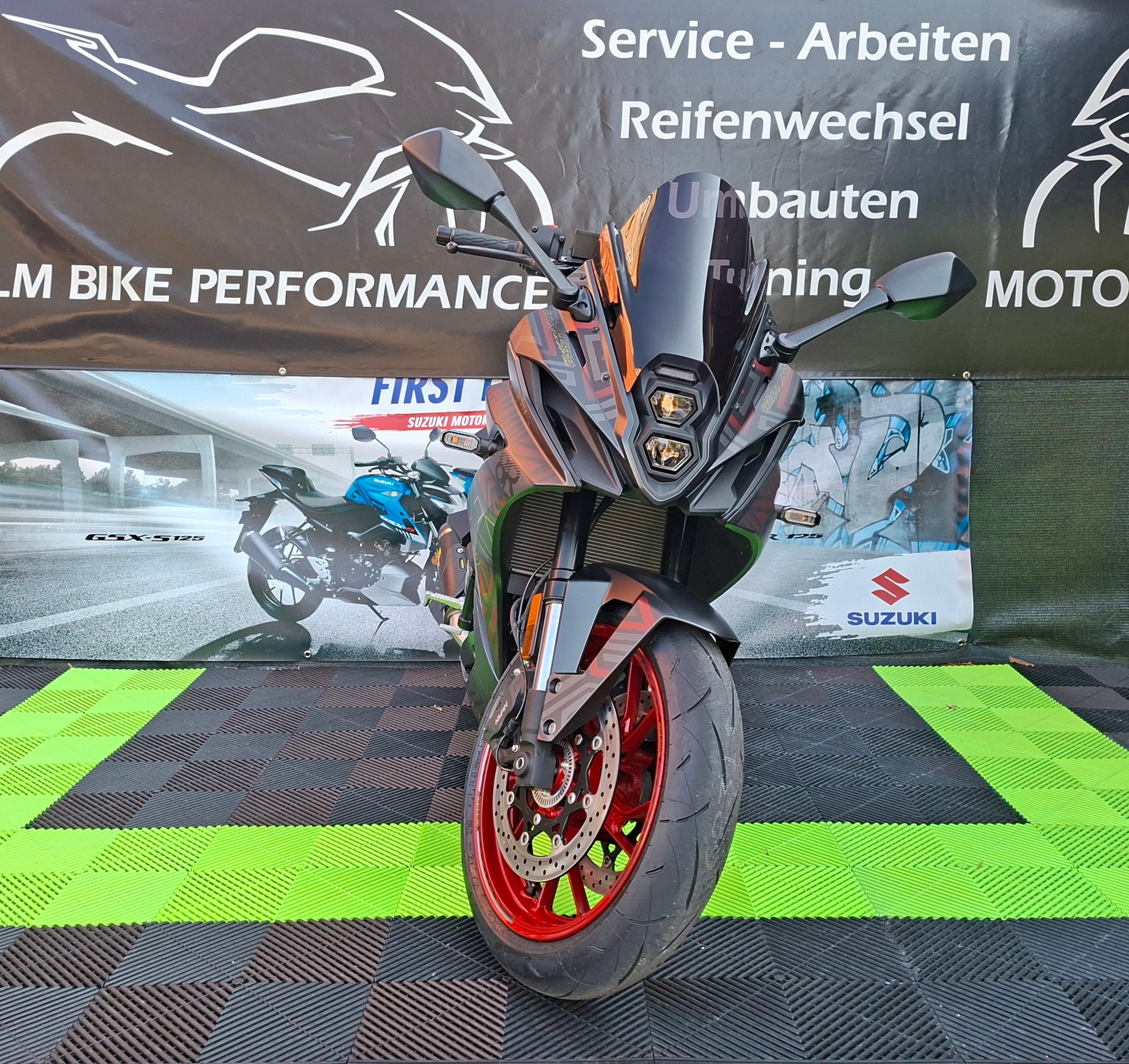 SUZUKI GSX 8 R EVO (35kW)-image-4