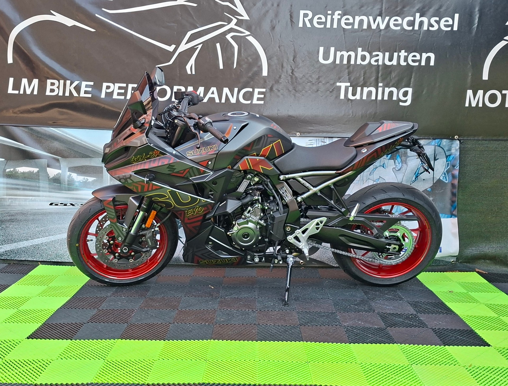 SUZUKI GSX 8 R EVO (35kW)-image-6