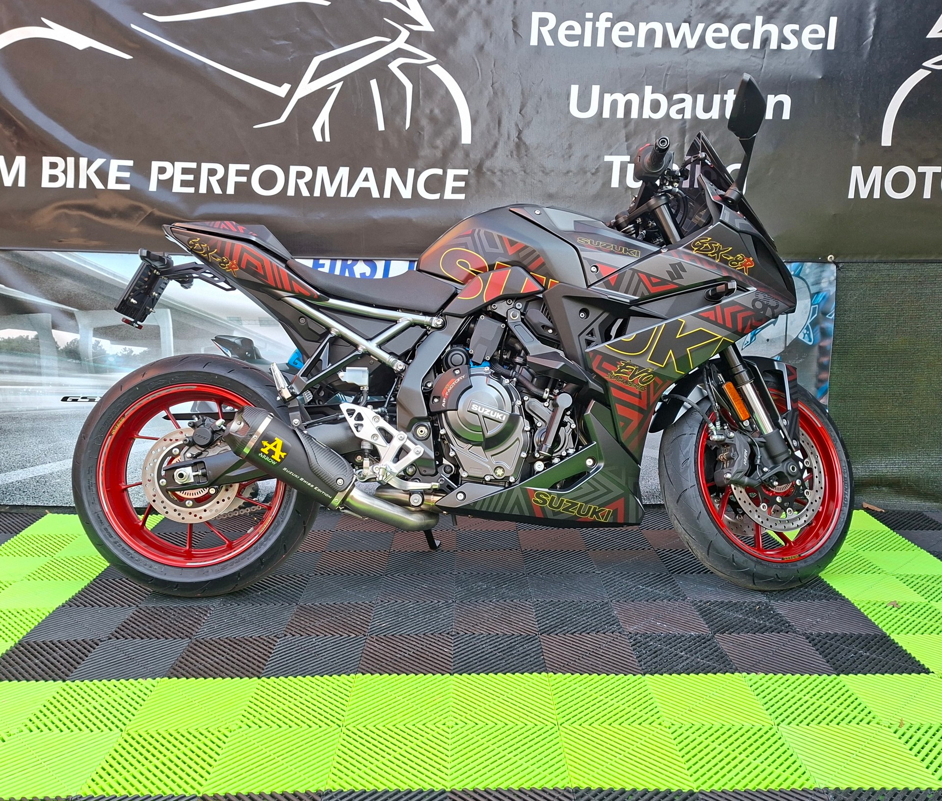 SUZUKI GSX 8 R EVO (35kW)-image-2