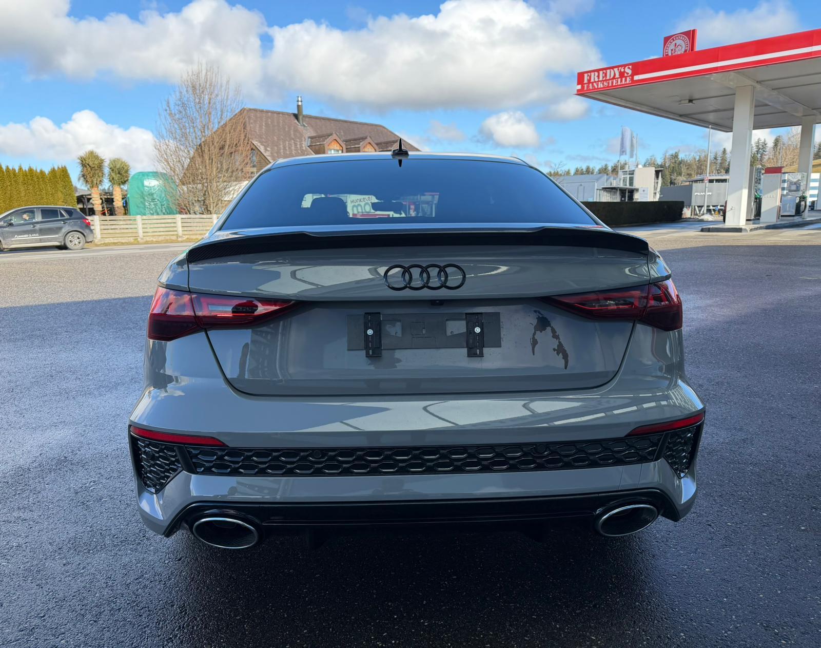 AUDI RS3 Limousine 2.5 TSI quattro S-tronic-showroom-element-3