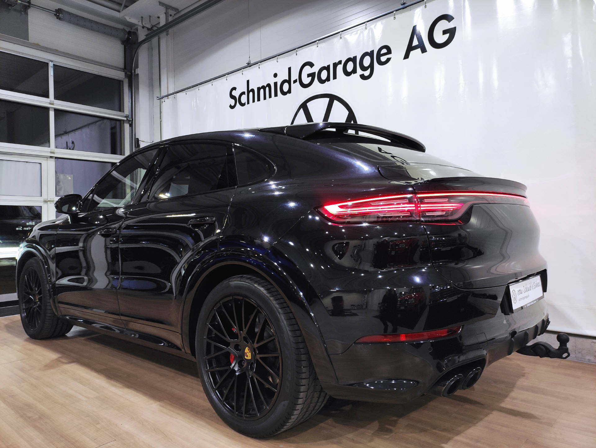 PORSCHE Cayenne Coupé 4.0 V8 GTS-image-15