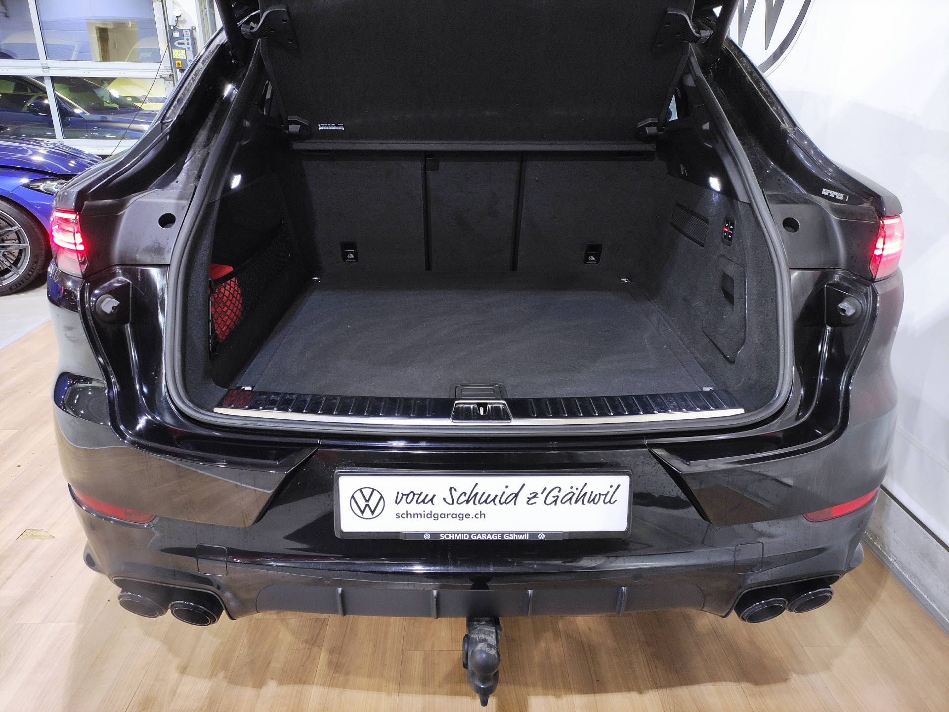 PORSCHE Cayenne Coupé 4.0 V8 GTS-image-13