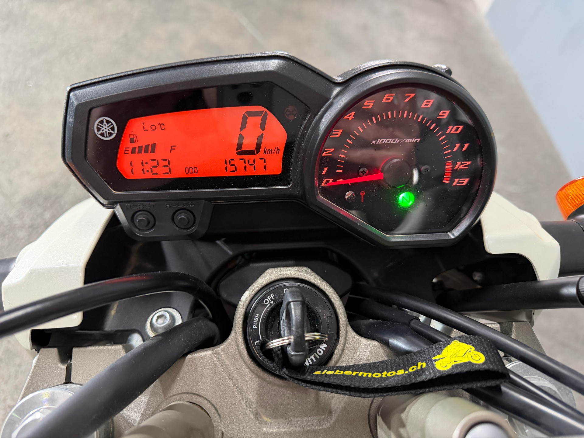 YAMAHA XJ 6 N ABS-image-4