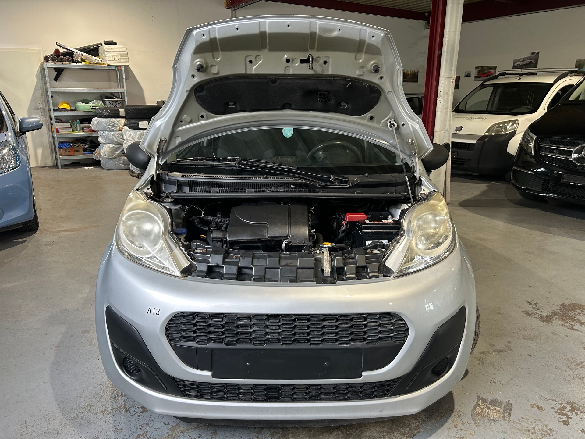 PEUGEOT 107 1.0 Active-image-8