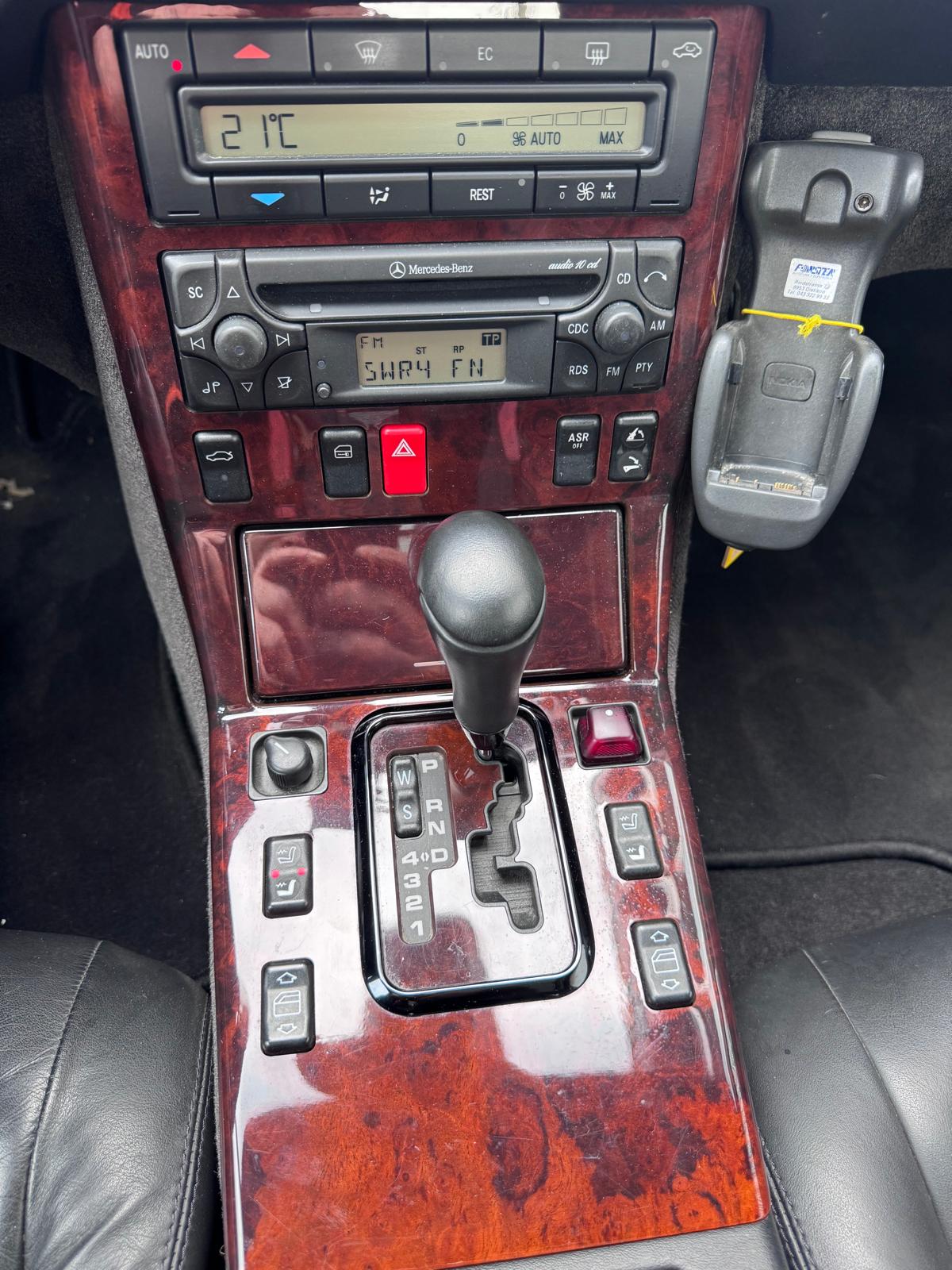 MERCEDES-BENZ SL 280-image-10