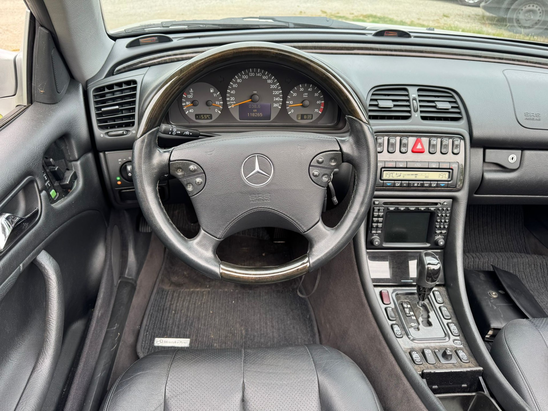 MERCEDES-BENZ CLK 430 Avantgarde Automatic-image-12