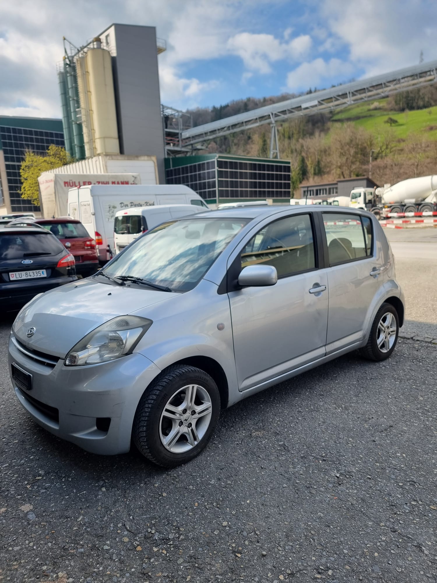 DAIHATSU Sirion 1.3 eco-4WD-image-2
