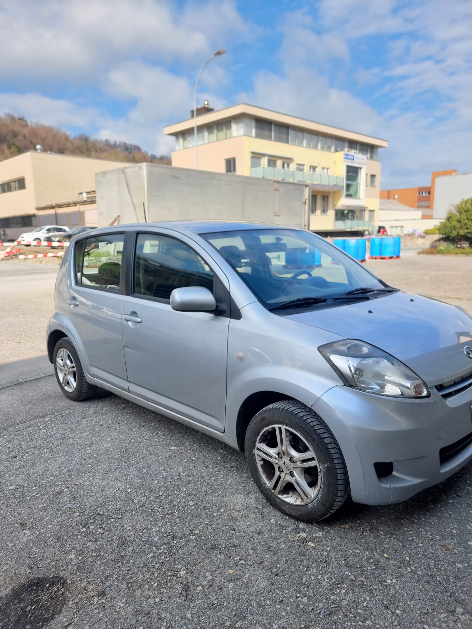 DAIHATSU Sirion 1.3 eco-4WD-image-1