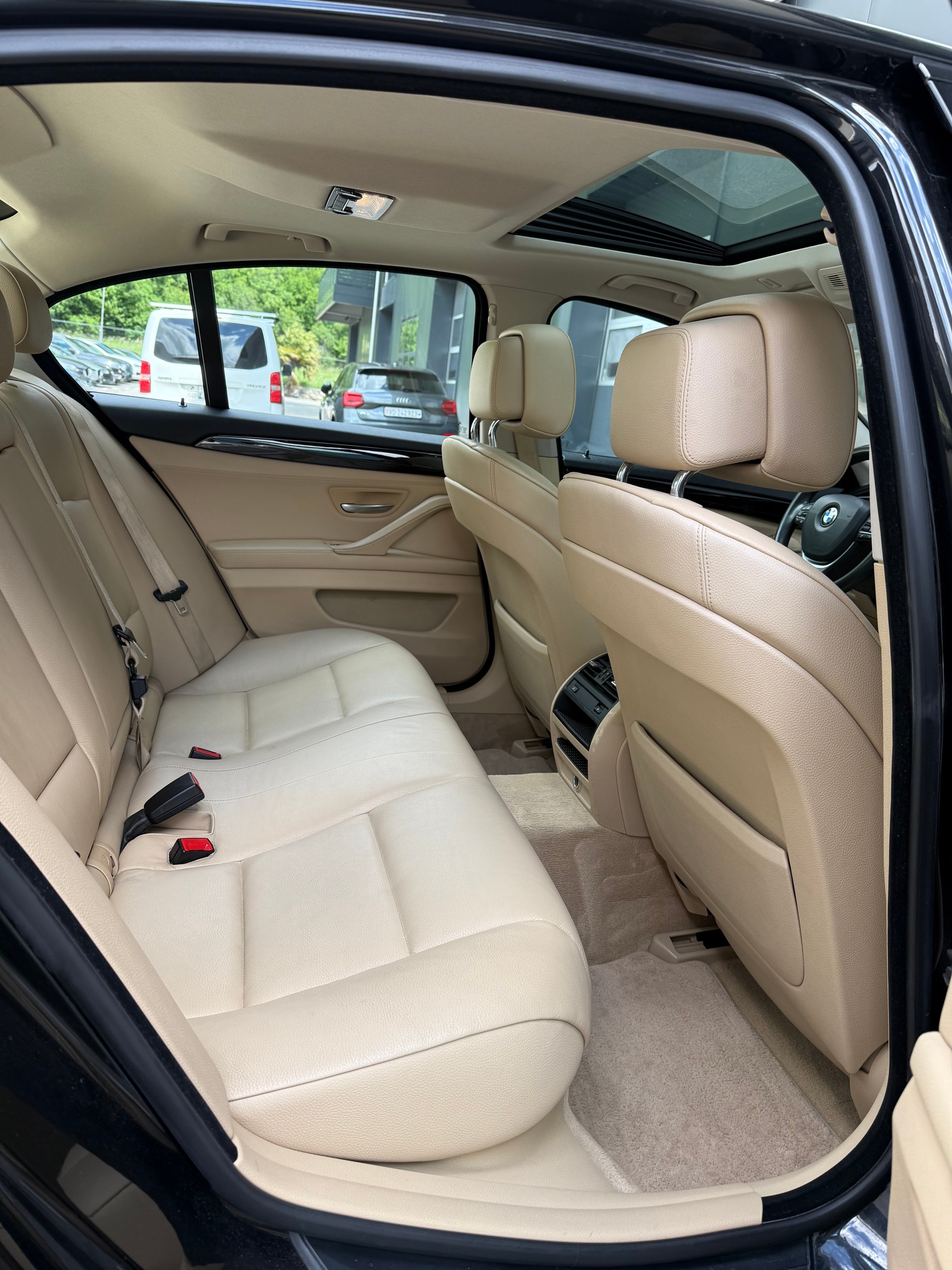 BMW 535i Pack-M Steptronic-image-8