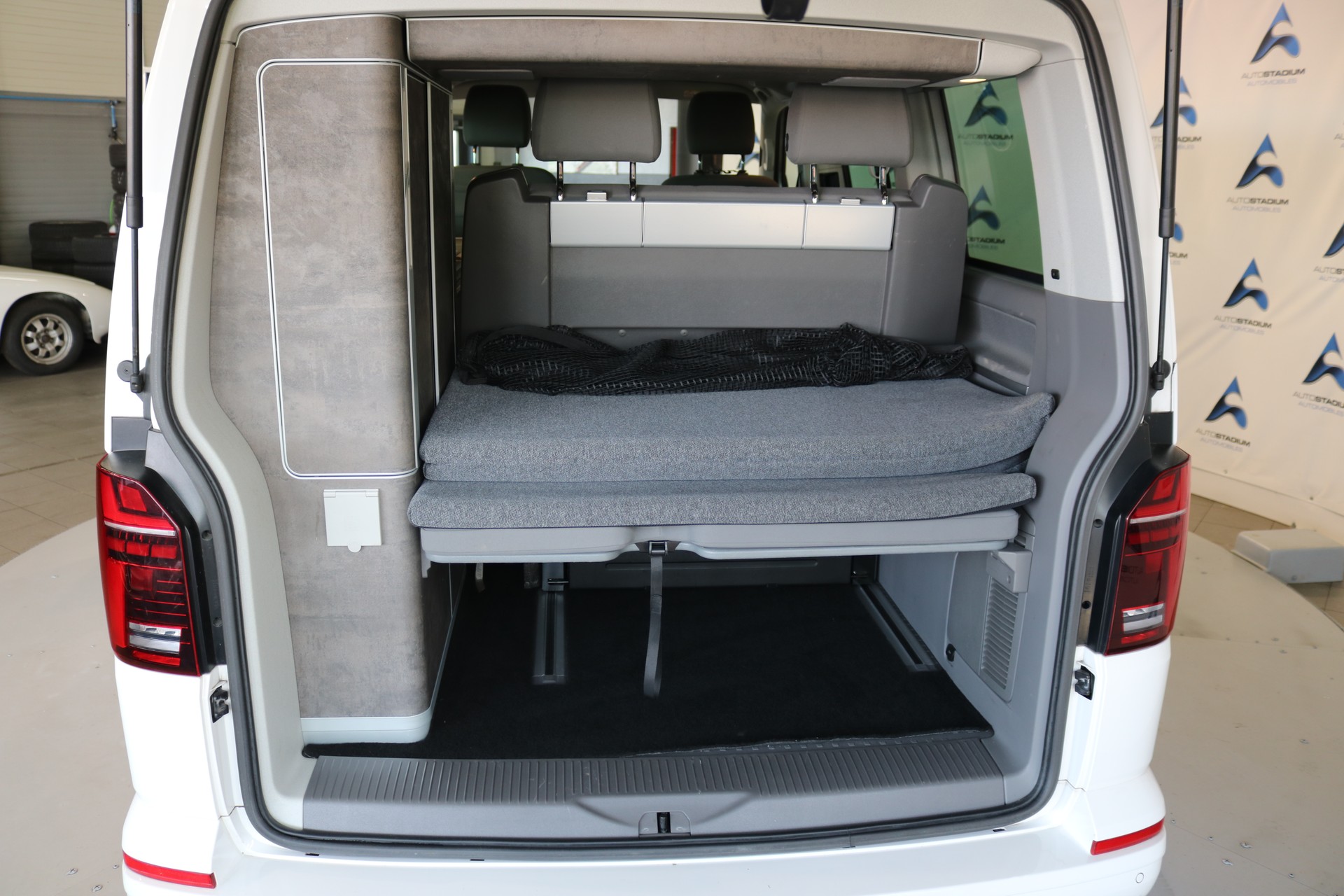 VW T6.1 California 2.0 TDI Ocean DSG-image-9