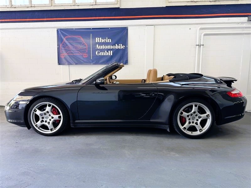 PORSCHE 911 Cabrio Carrera 4S-image-5