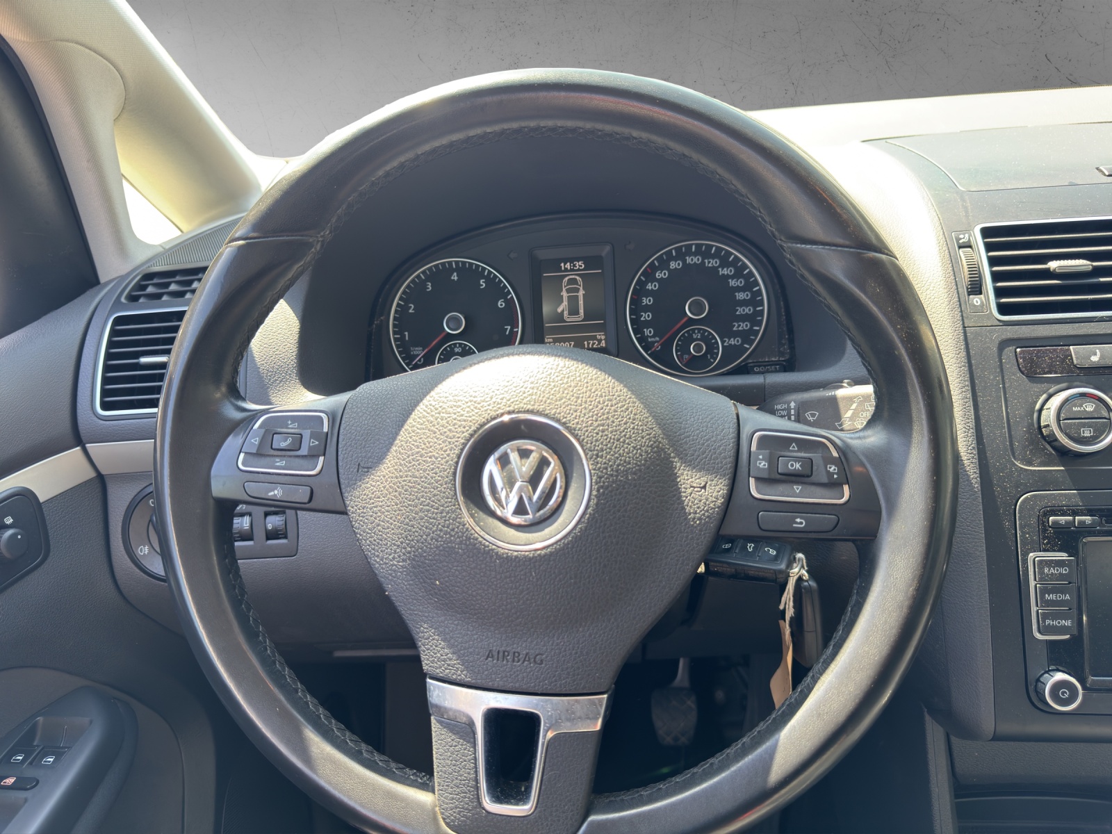 VW Touran 1.2 TSI BlueMotion Technology Trendline-image-11